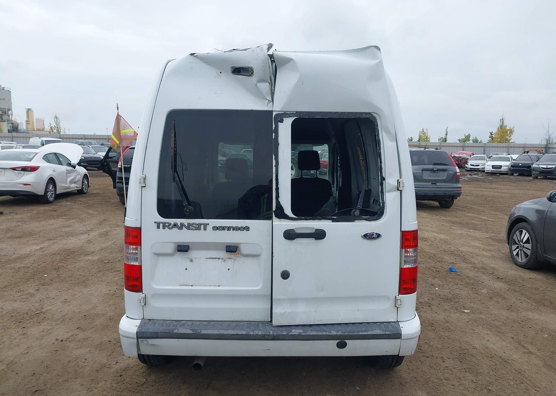 2010 FORD TRANSIT CONNECT XLT
