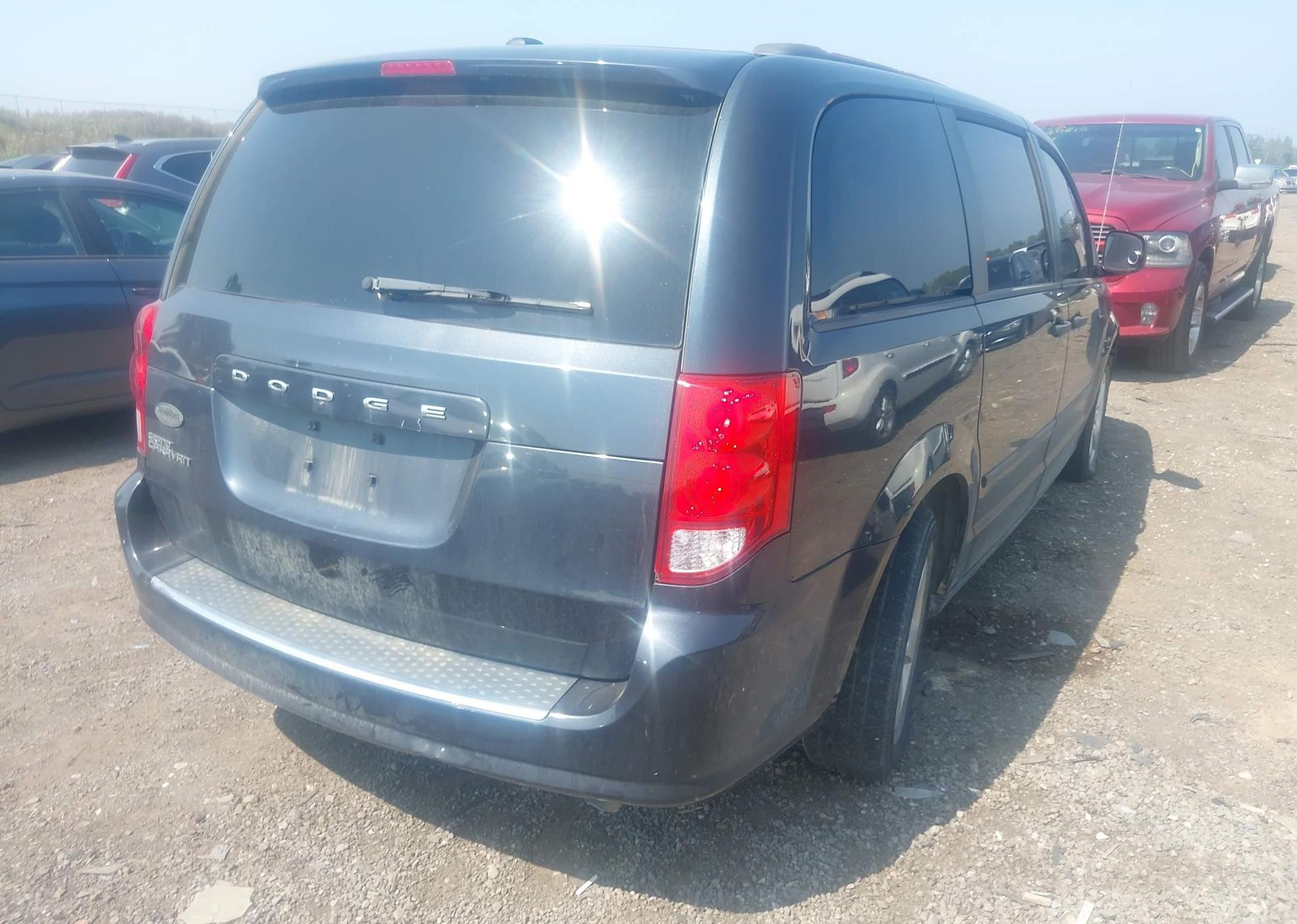 2014 DODGE GRAND CARAVAN SE