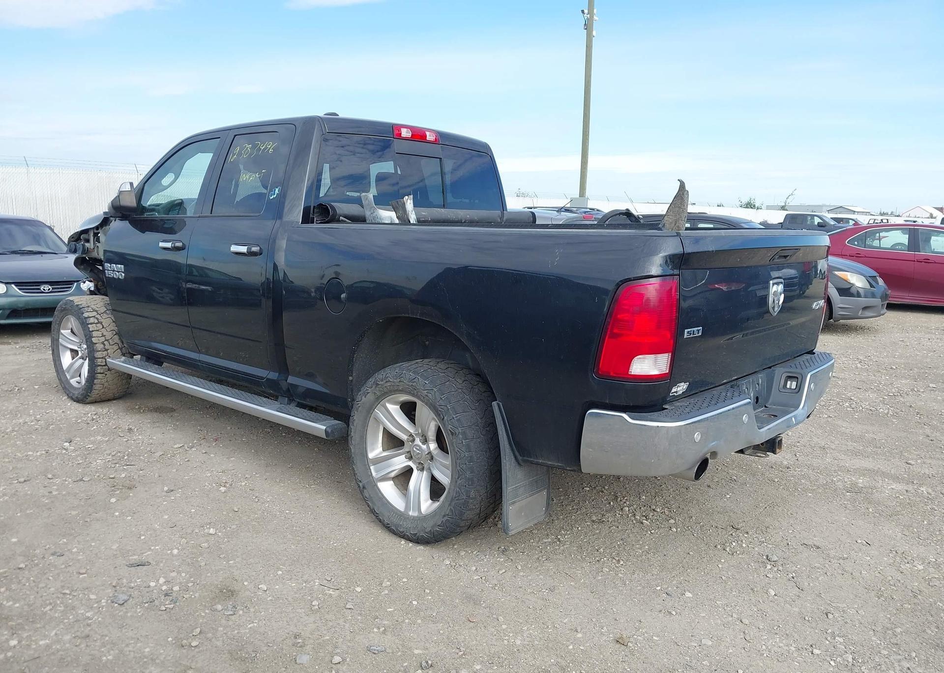 2015 RAM 1500 SLT