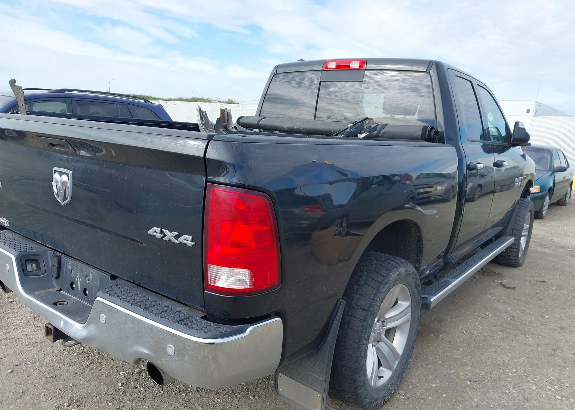 2015 RAM 1500 SLT