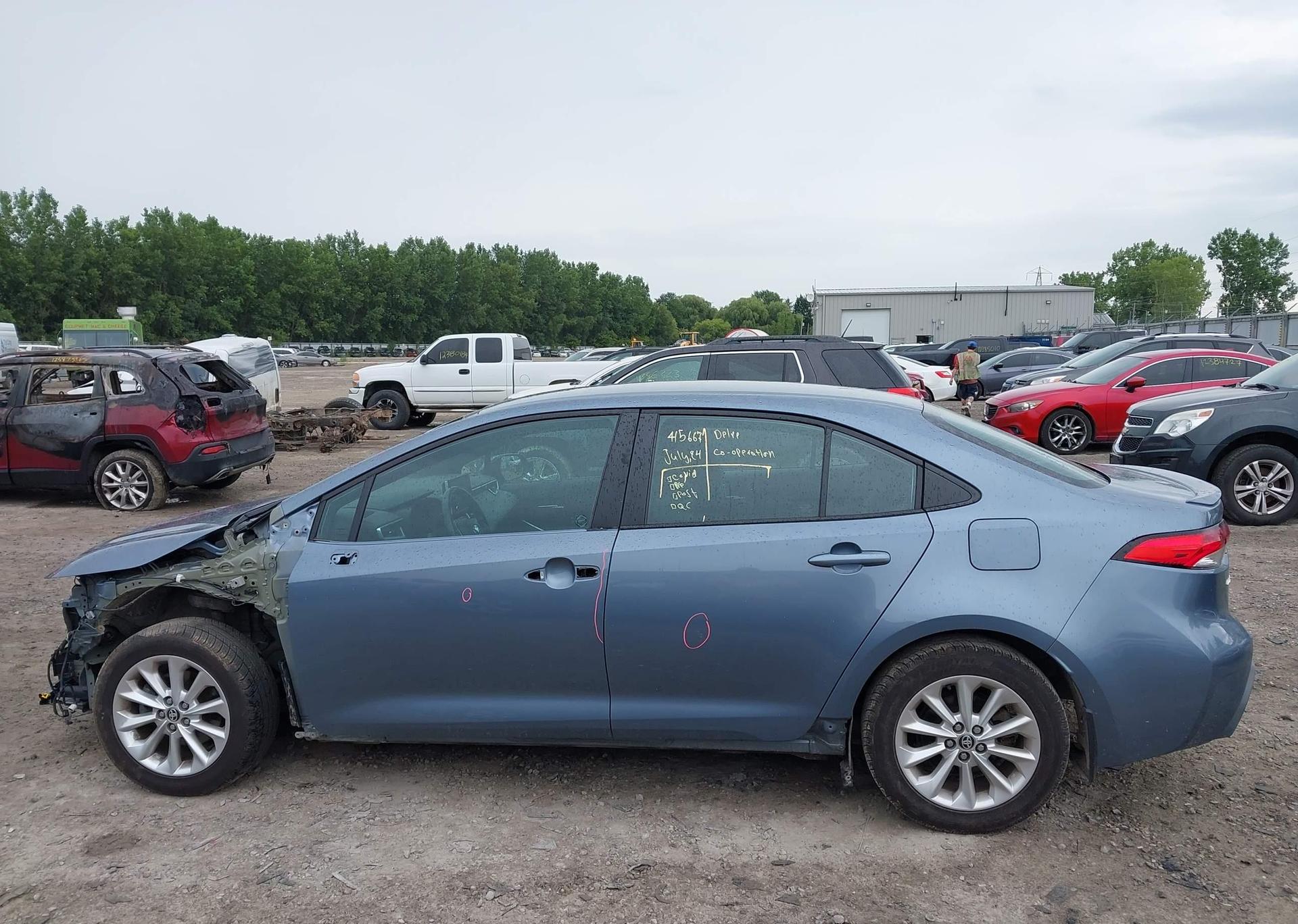 2020 TOYOTA COROLLA SE