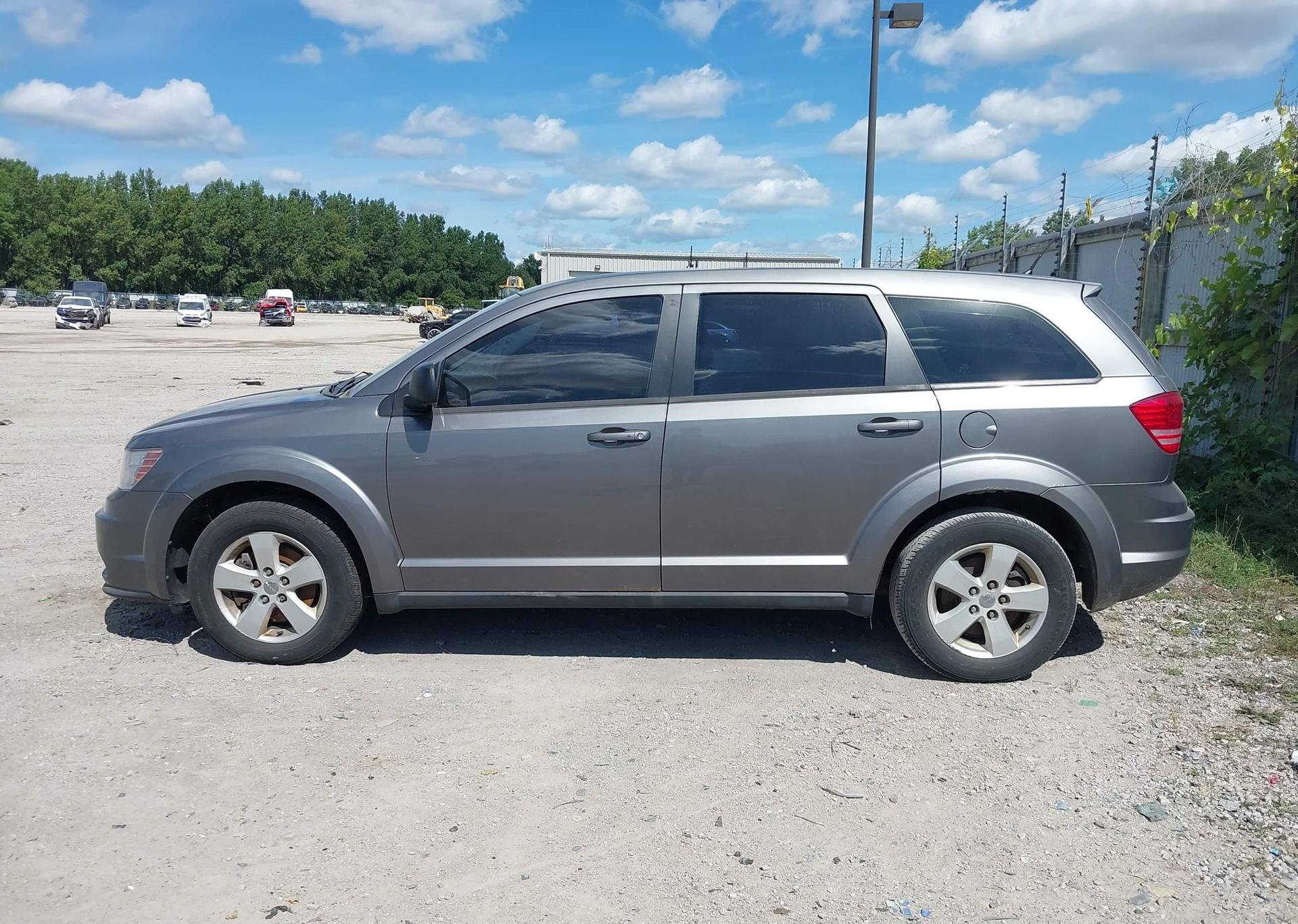 2013 DODGE JOURNEY SE