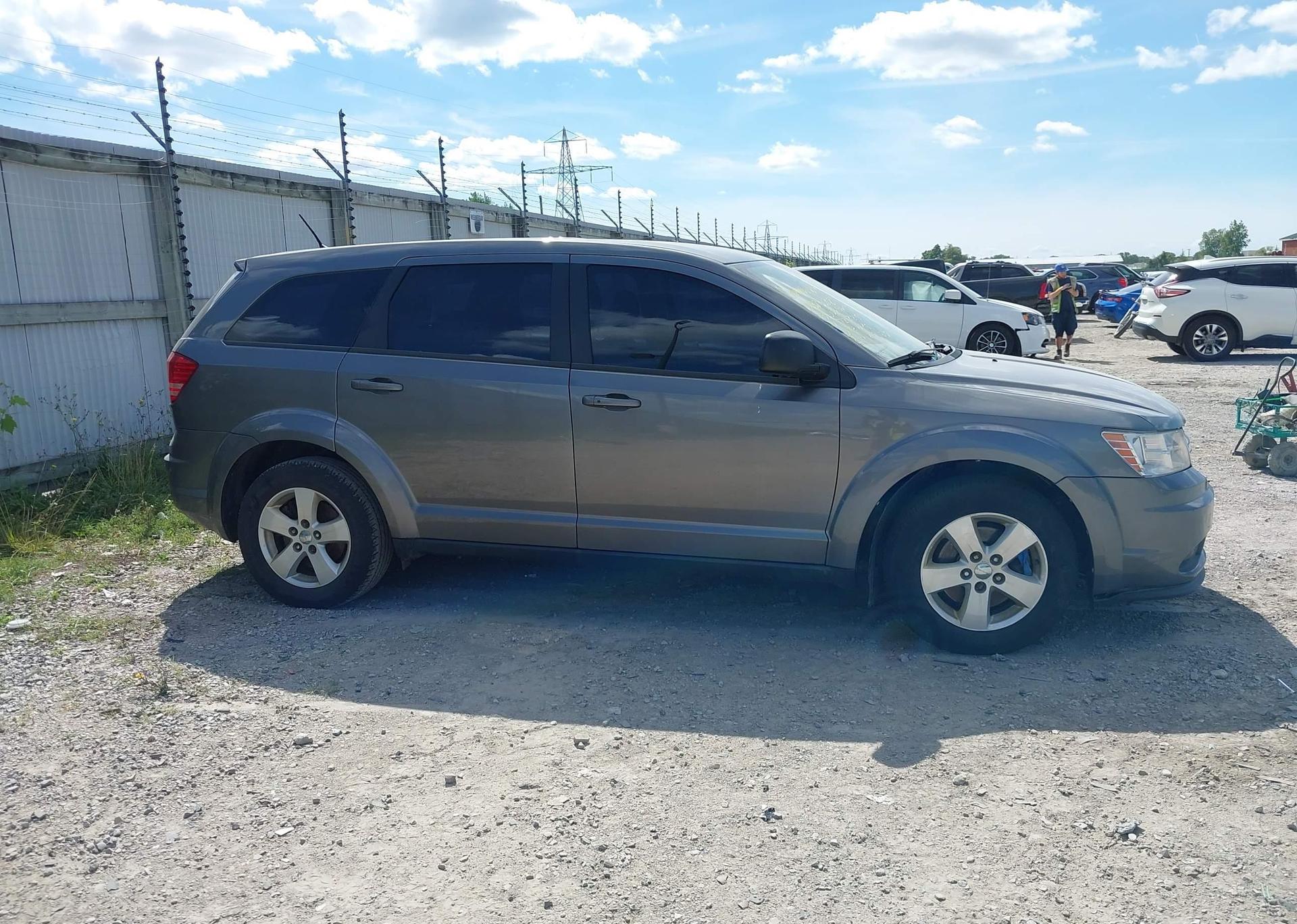 2013 DODGE JOURNEY SE