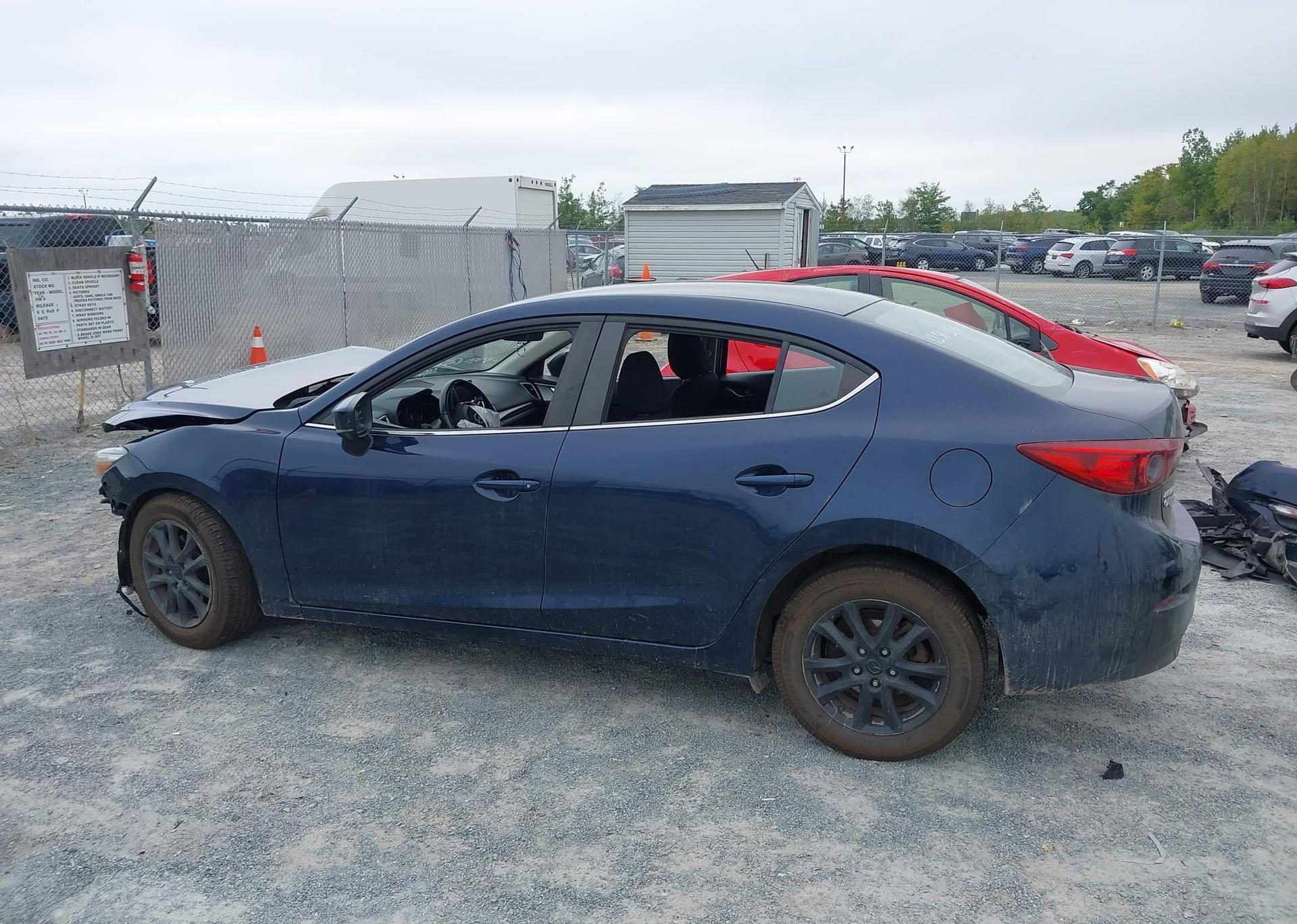 2018 MAZDA 3 GS