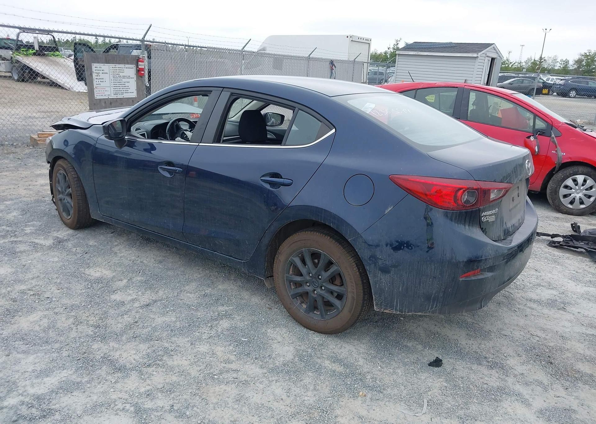 2018 MAZDA 3 GS