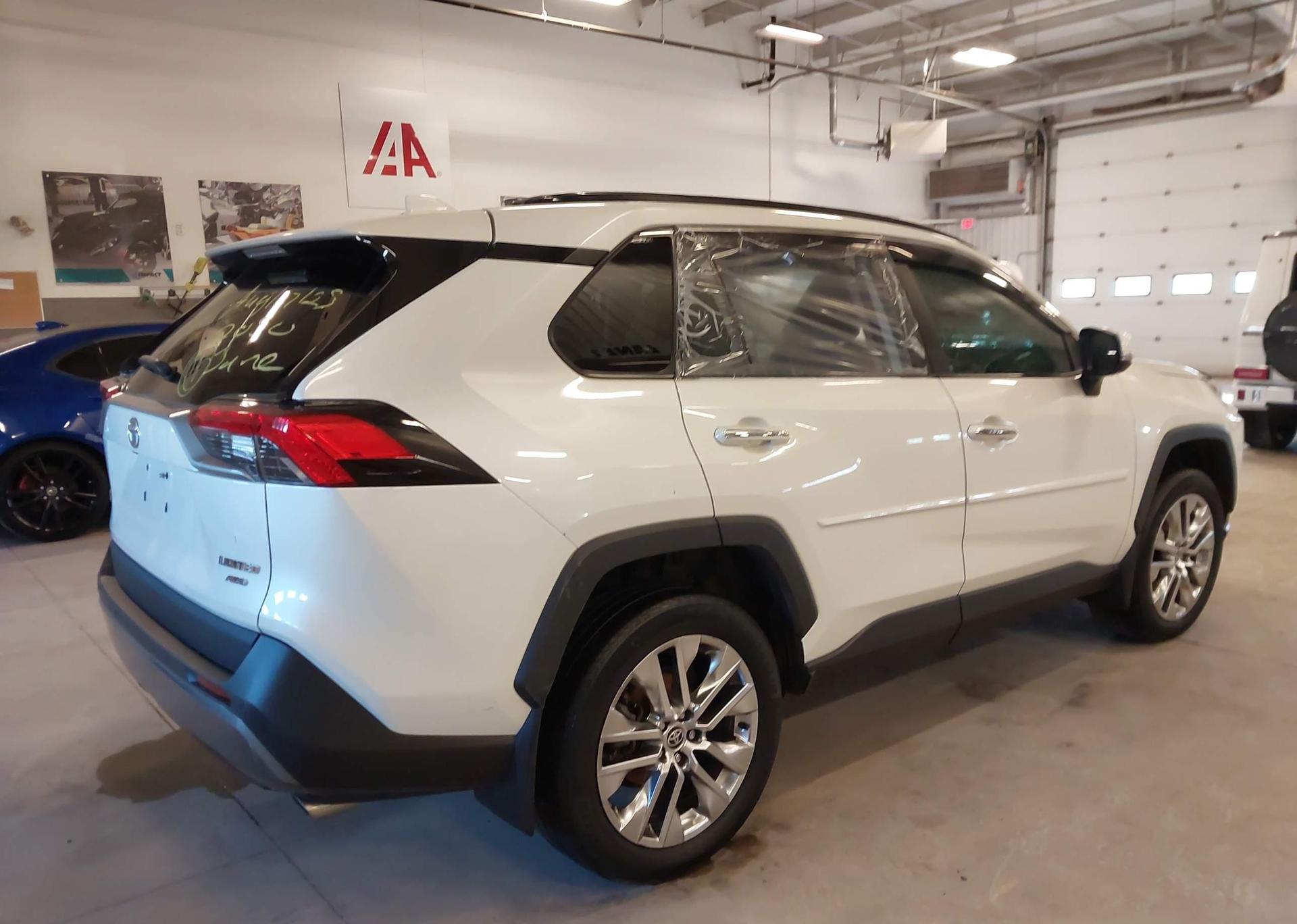 2021 TOYOTA RAV4 LIMITED