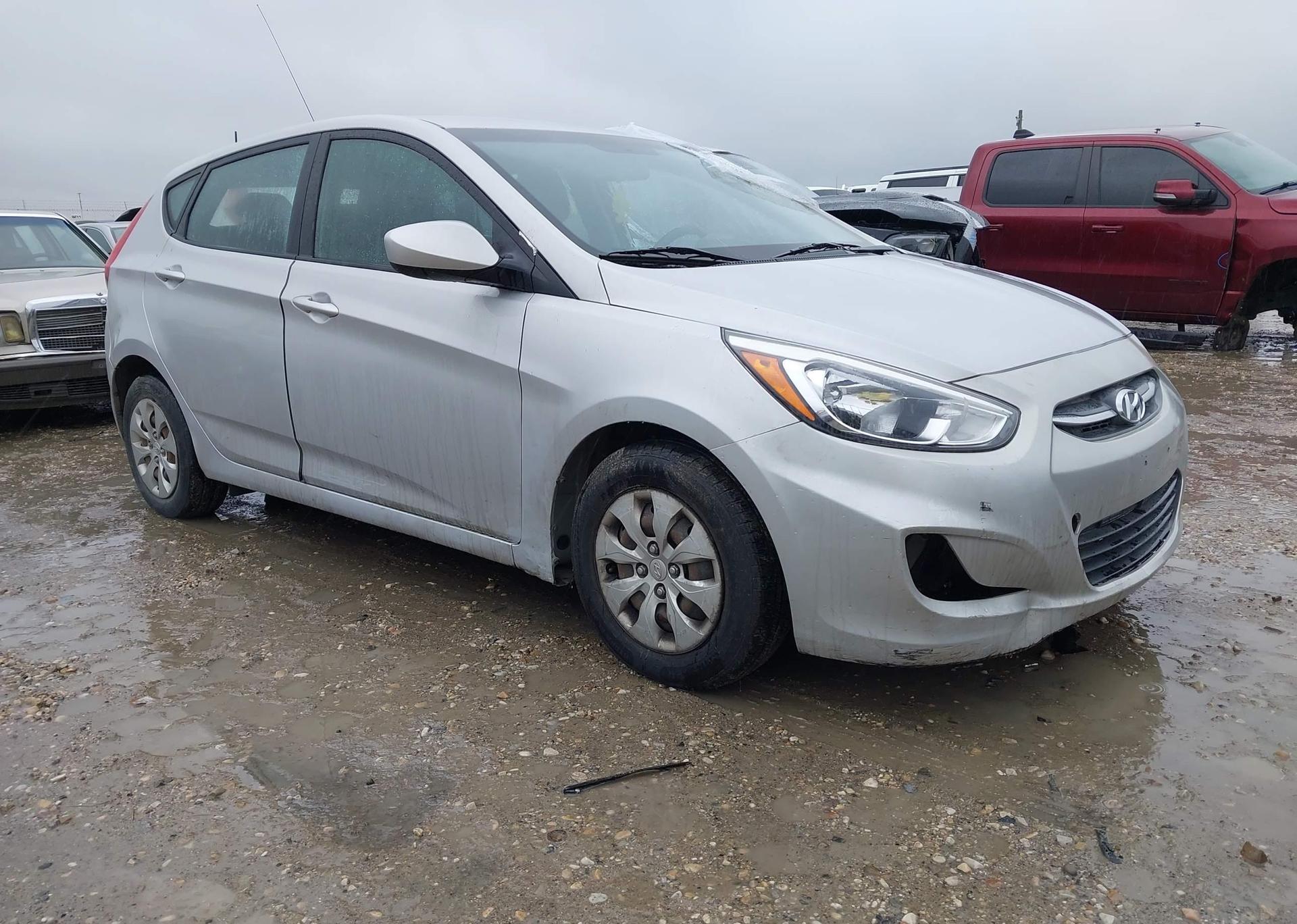 2016 HYUNDAI ACCENT SE