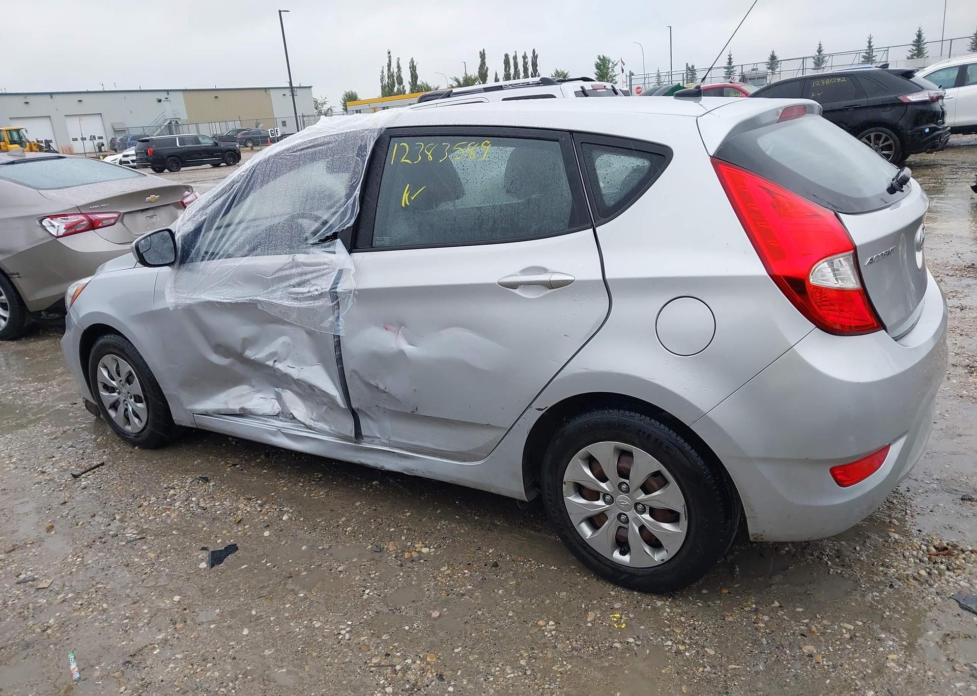 2016 HYUNDAI ACCENT SE