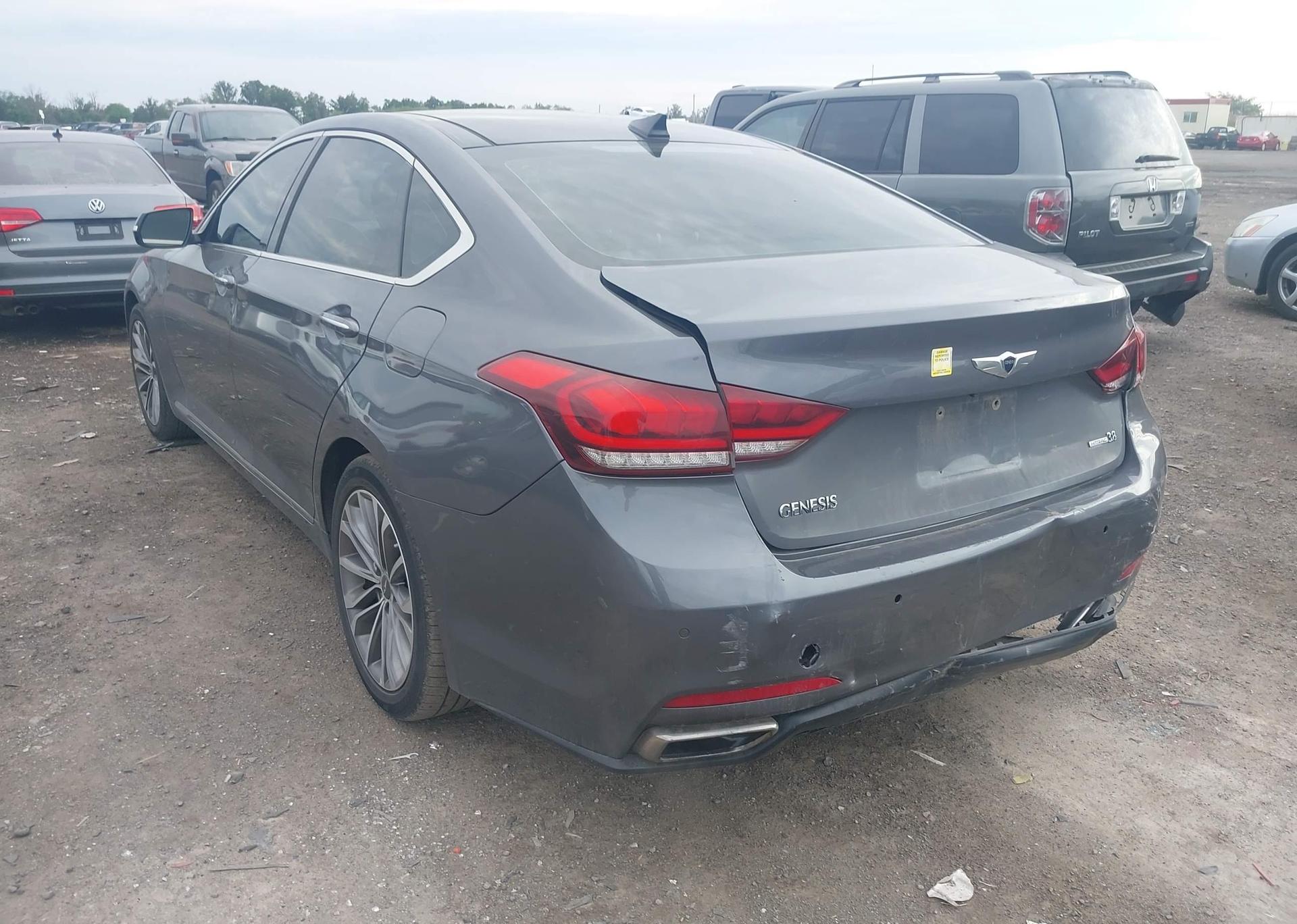 2015 HYUNDAI GENESIS 3.8 TECHNOLOGY