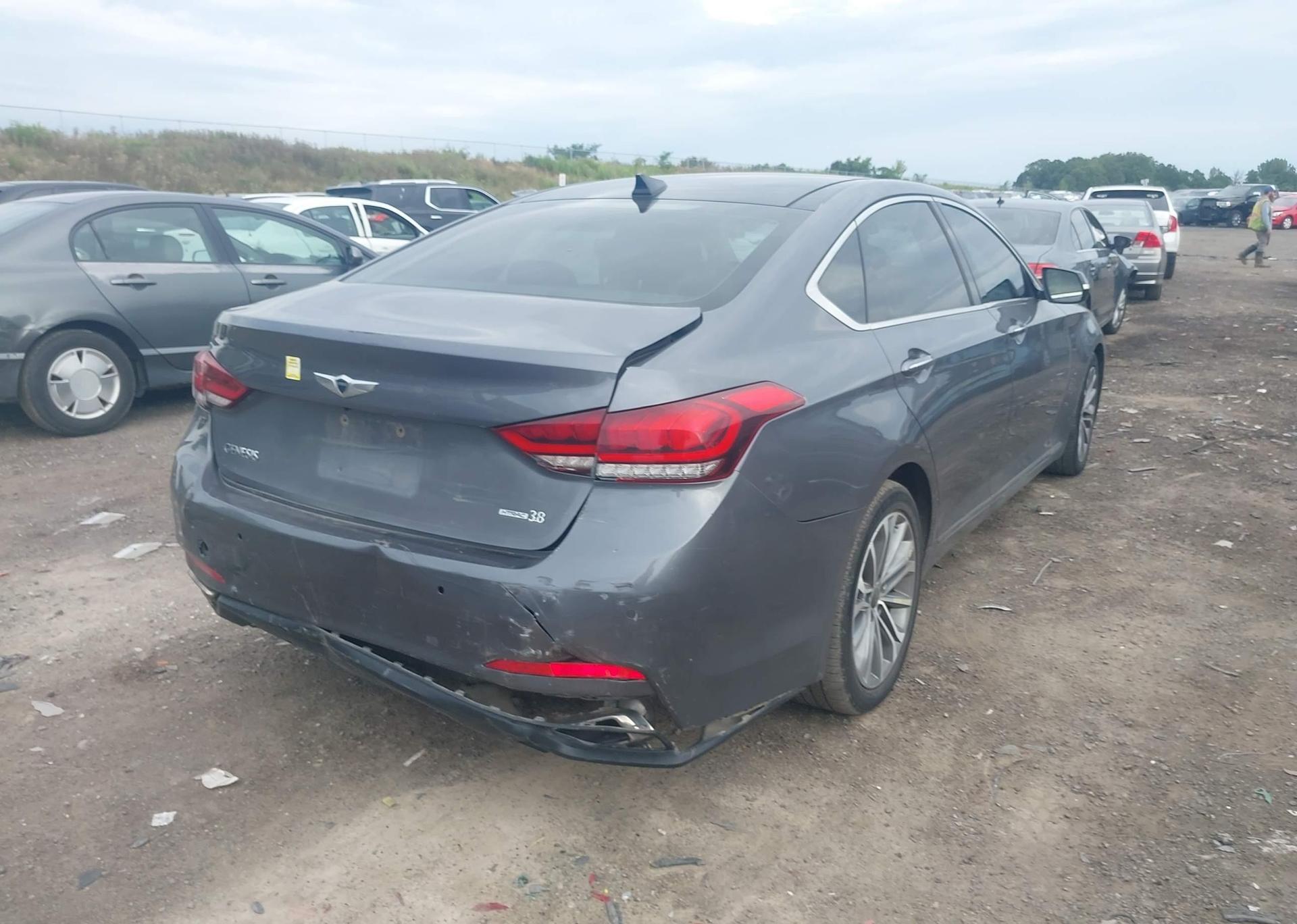 2015 HYUNDAI GENESIS 3.8 TECHNOLOGY