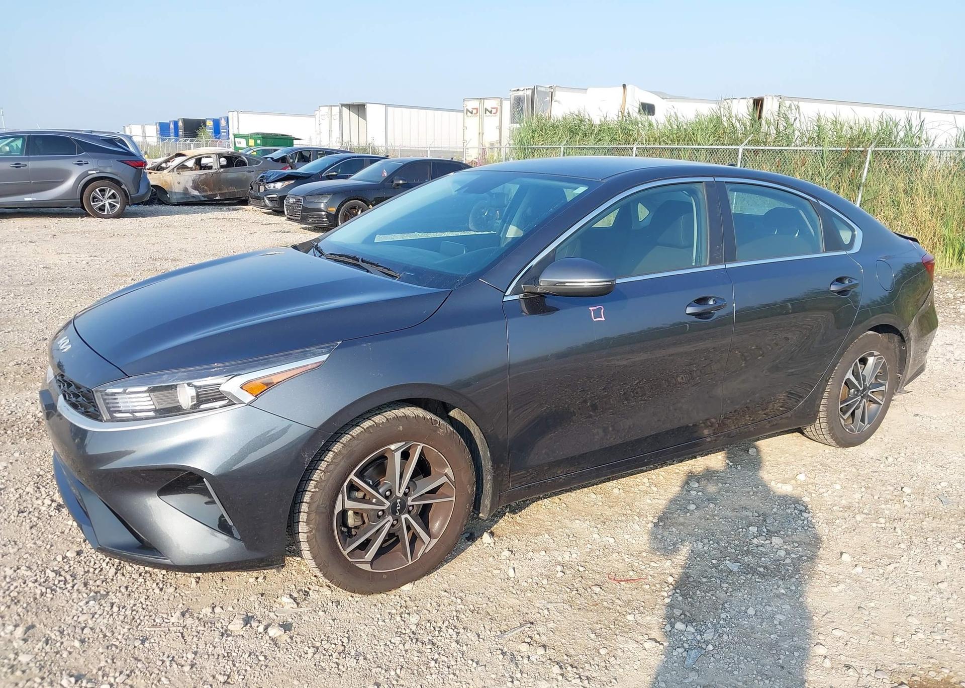 2022 KIA FORTE GT LINE