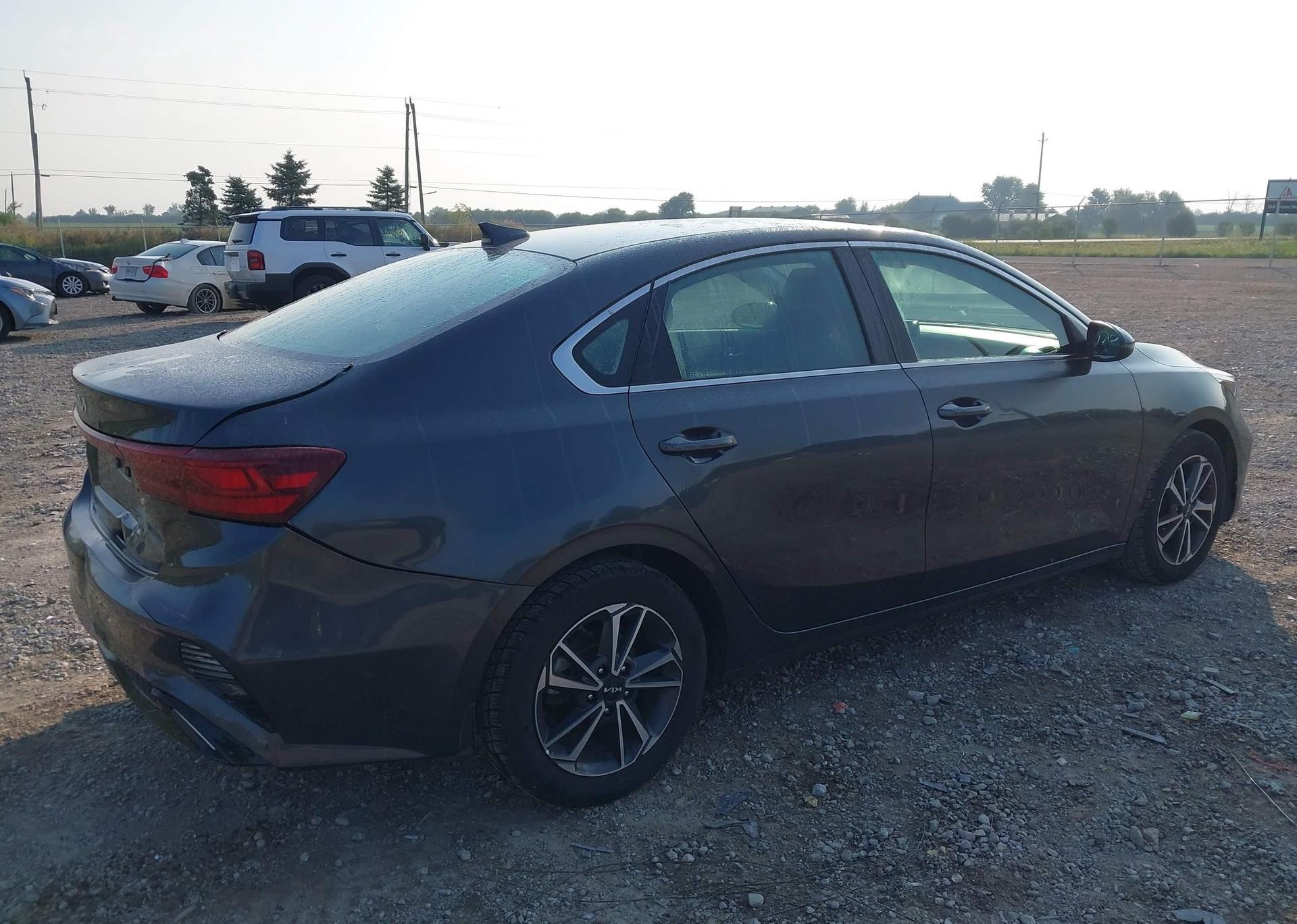 2022 KIA FORTE GT LINE