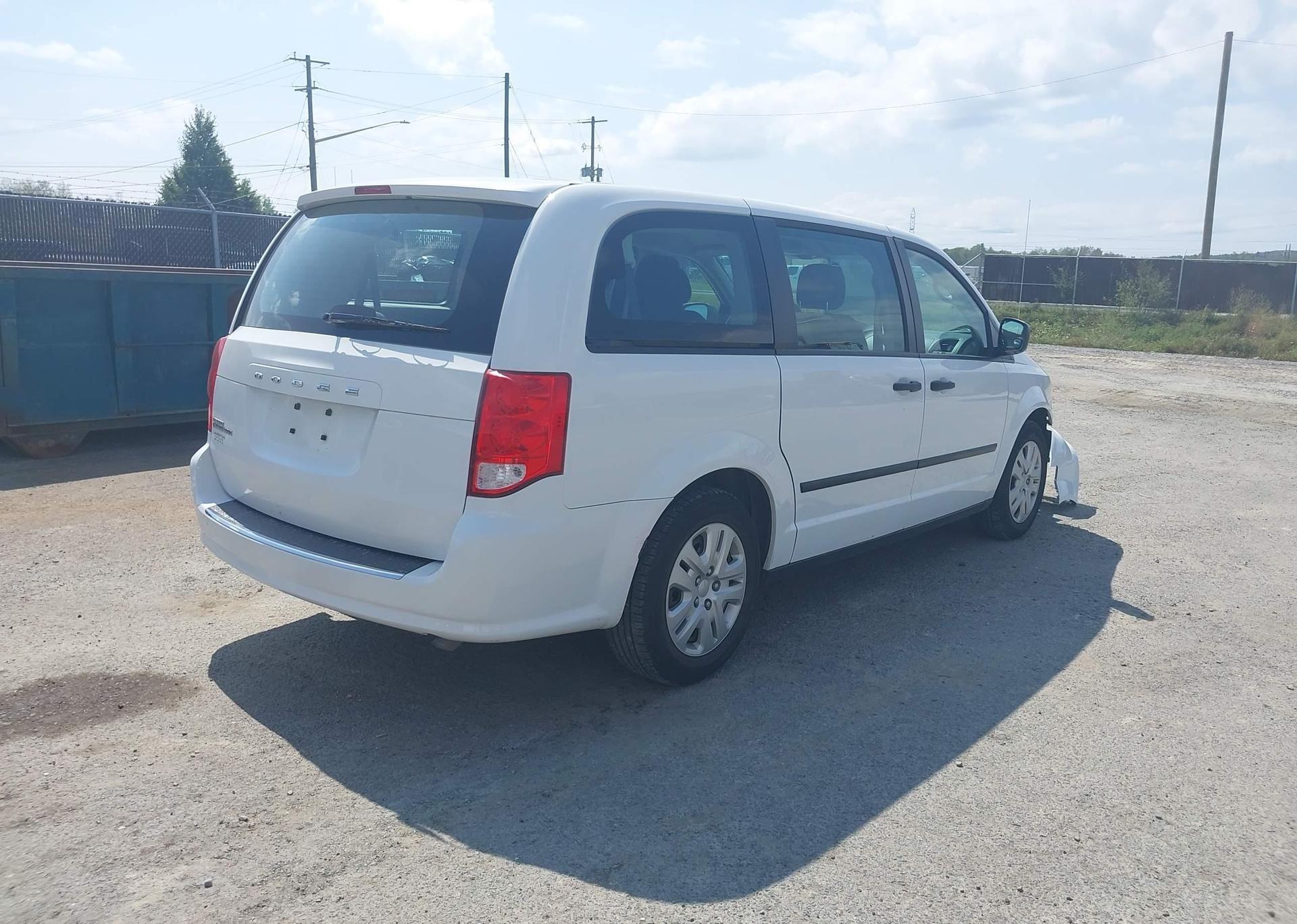 2016 DODGE GRAND CARAVAN SE