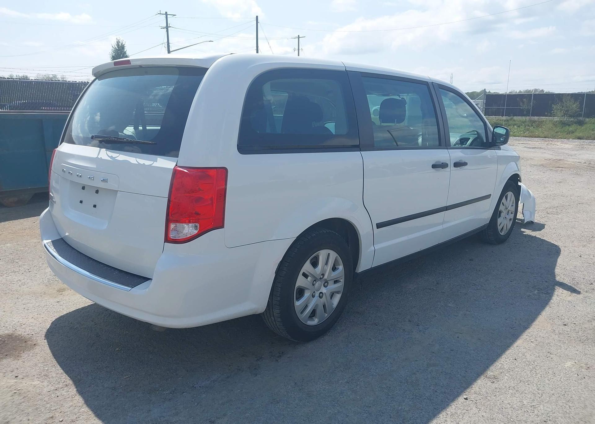 2016 DODGE GRAND CARAVAN SE