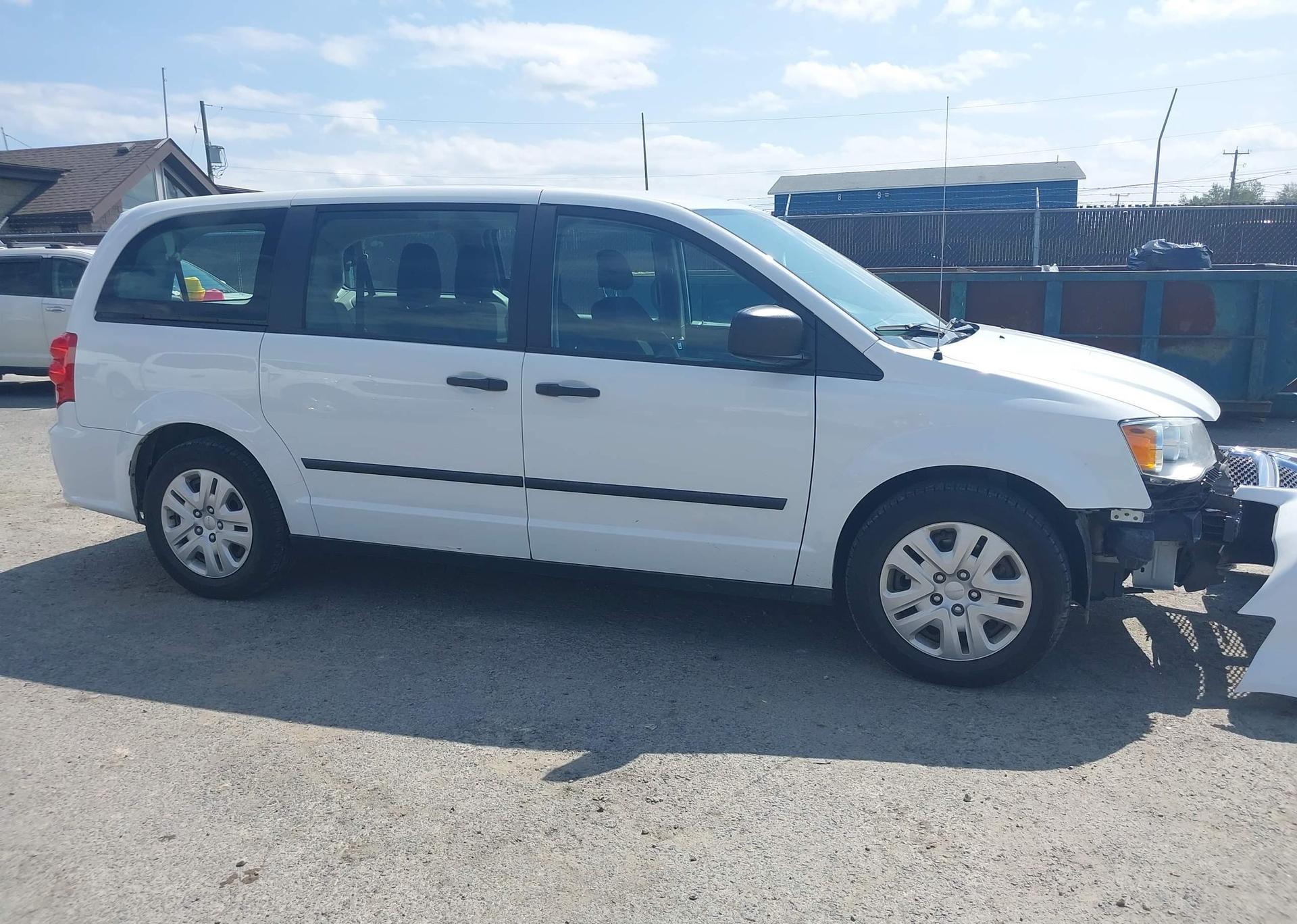 2016 DODGE GRAND CARAVAN SE