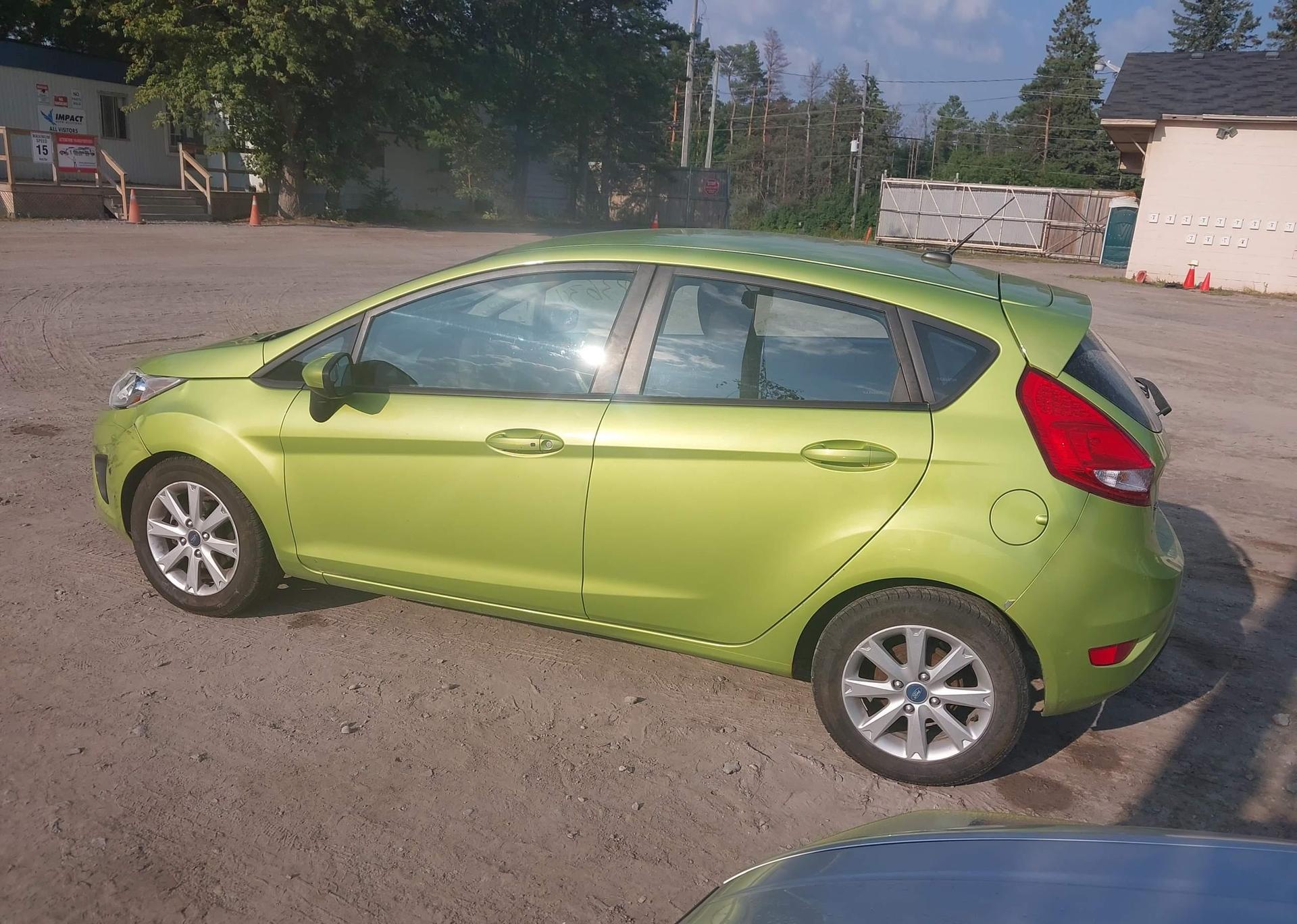 2011 FORD FIESTA SE