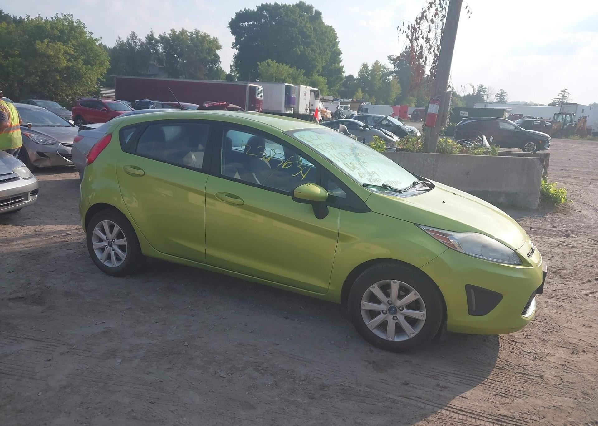 2011 FORD FIESTA SE