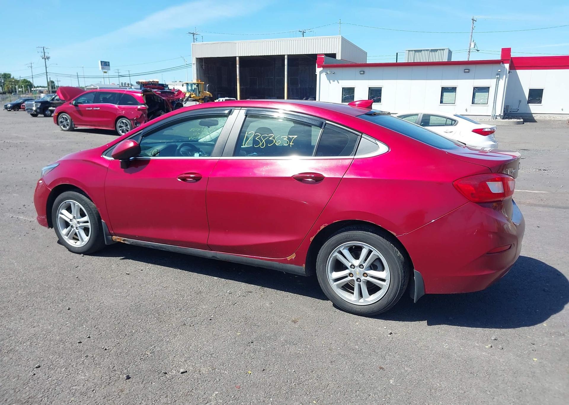 2017 CHEVROLET CRUZE LT