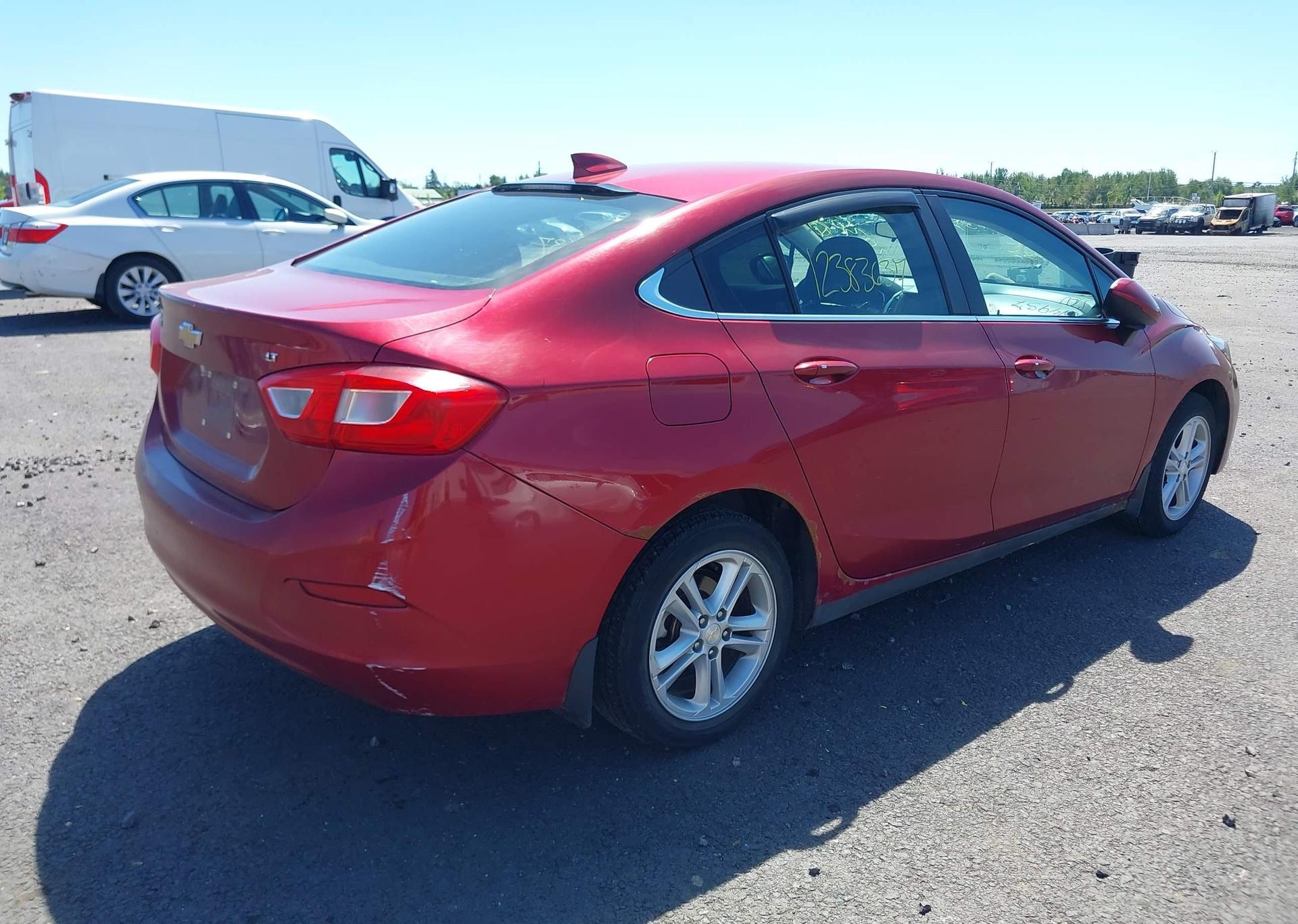 2017 CHEVROLET CRUZE LT