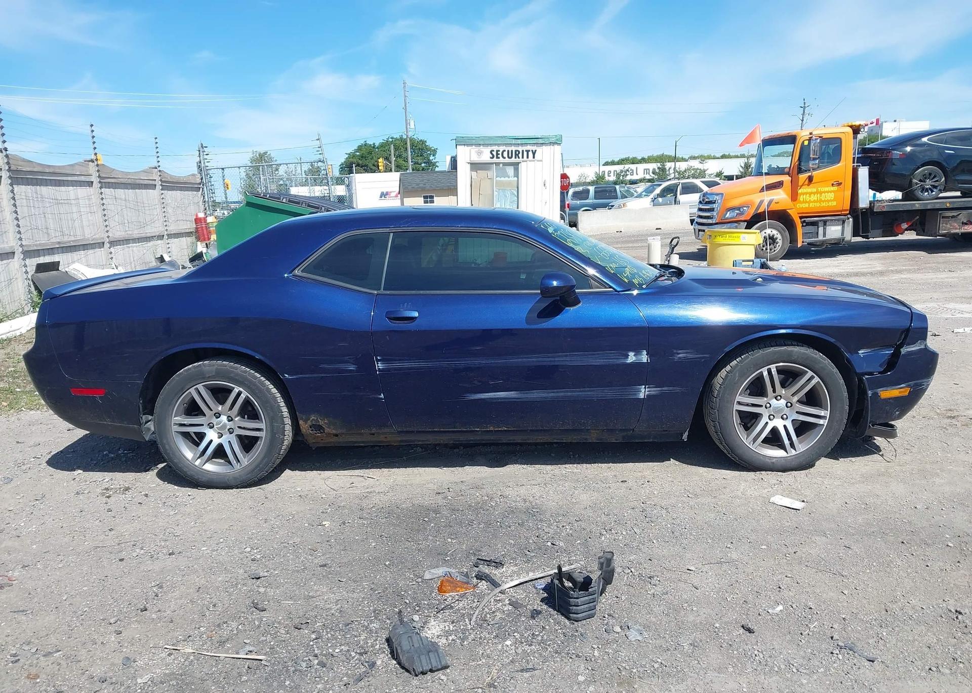 2013 DODGE CHALLENGER SXT