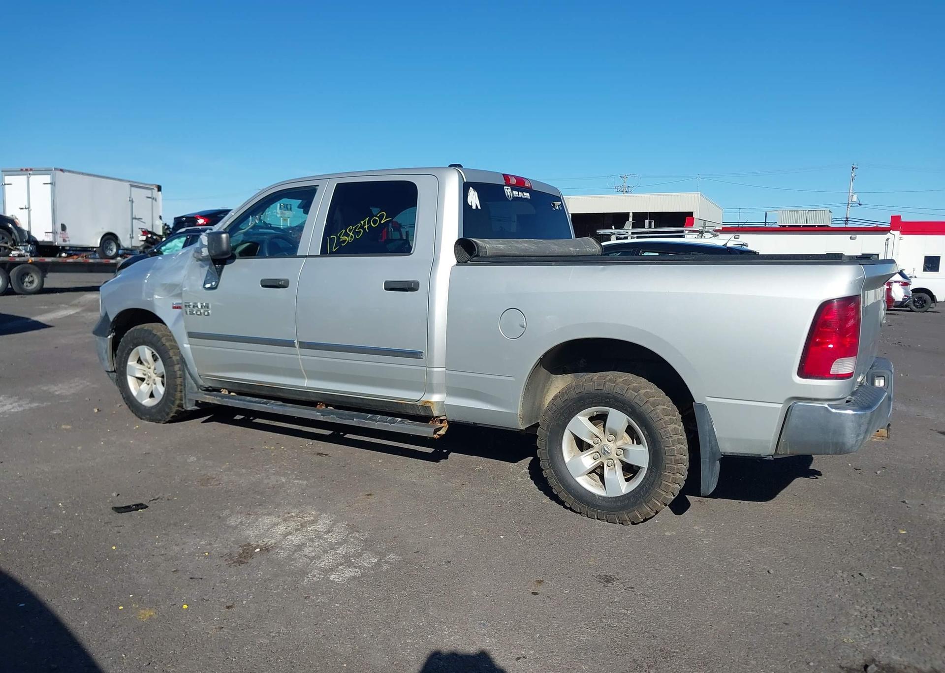 2014 RAM 1500 ST