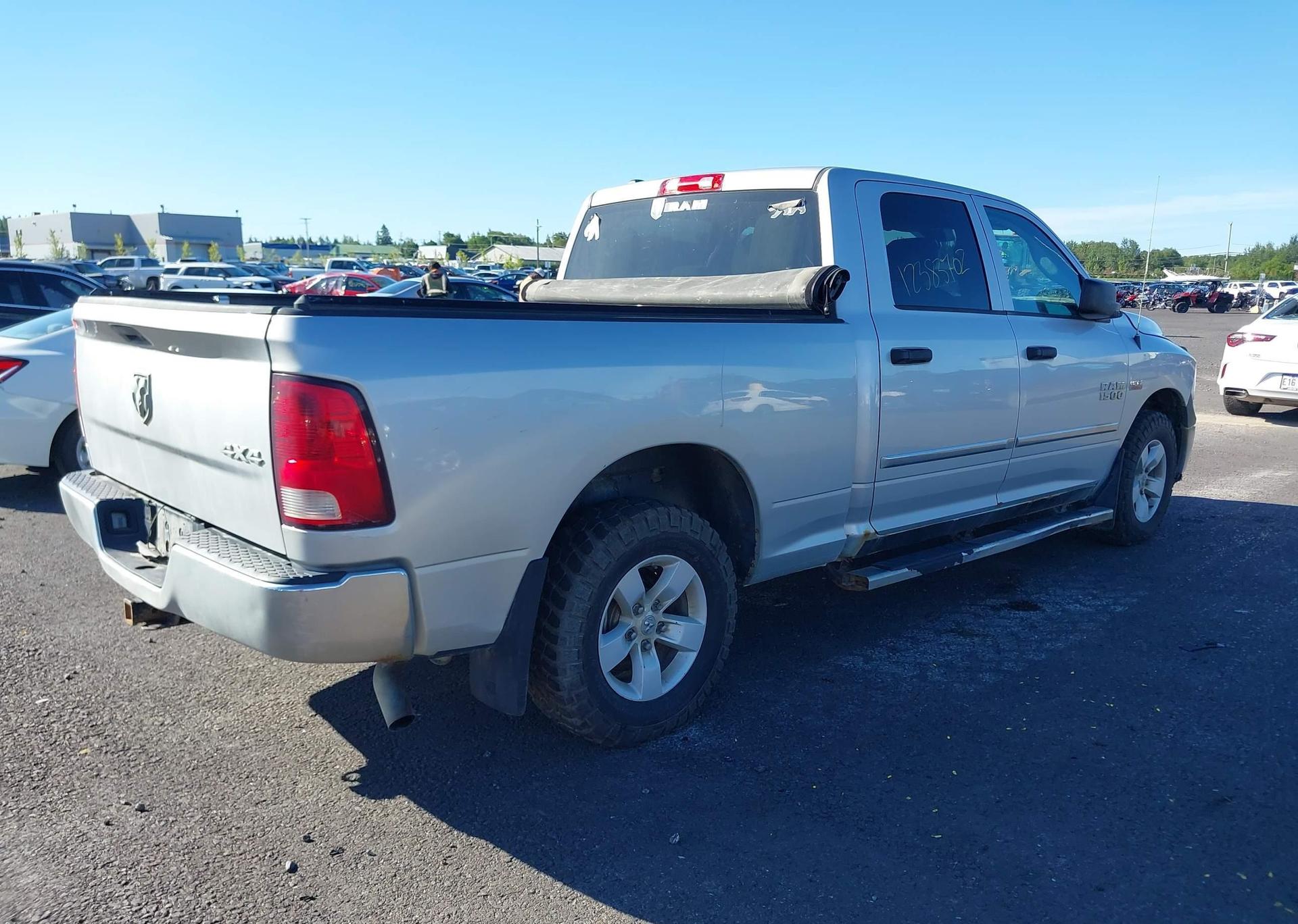 2014 RAM 1500 ST