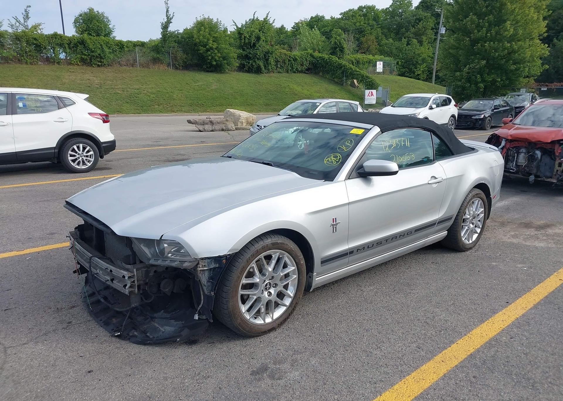 2013 FORD MUSTANG