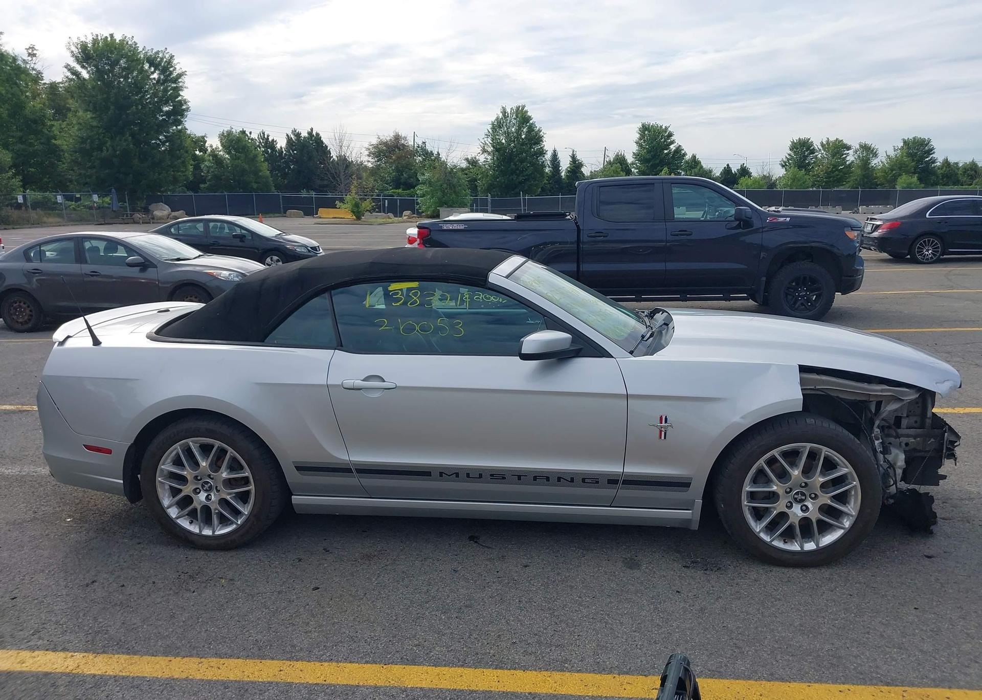2013 FORD MUSTANG
