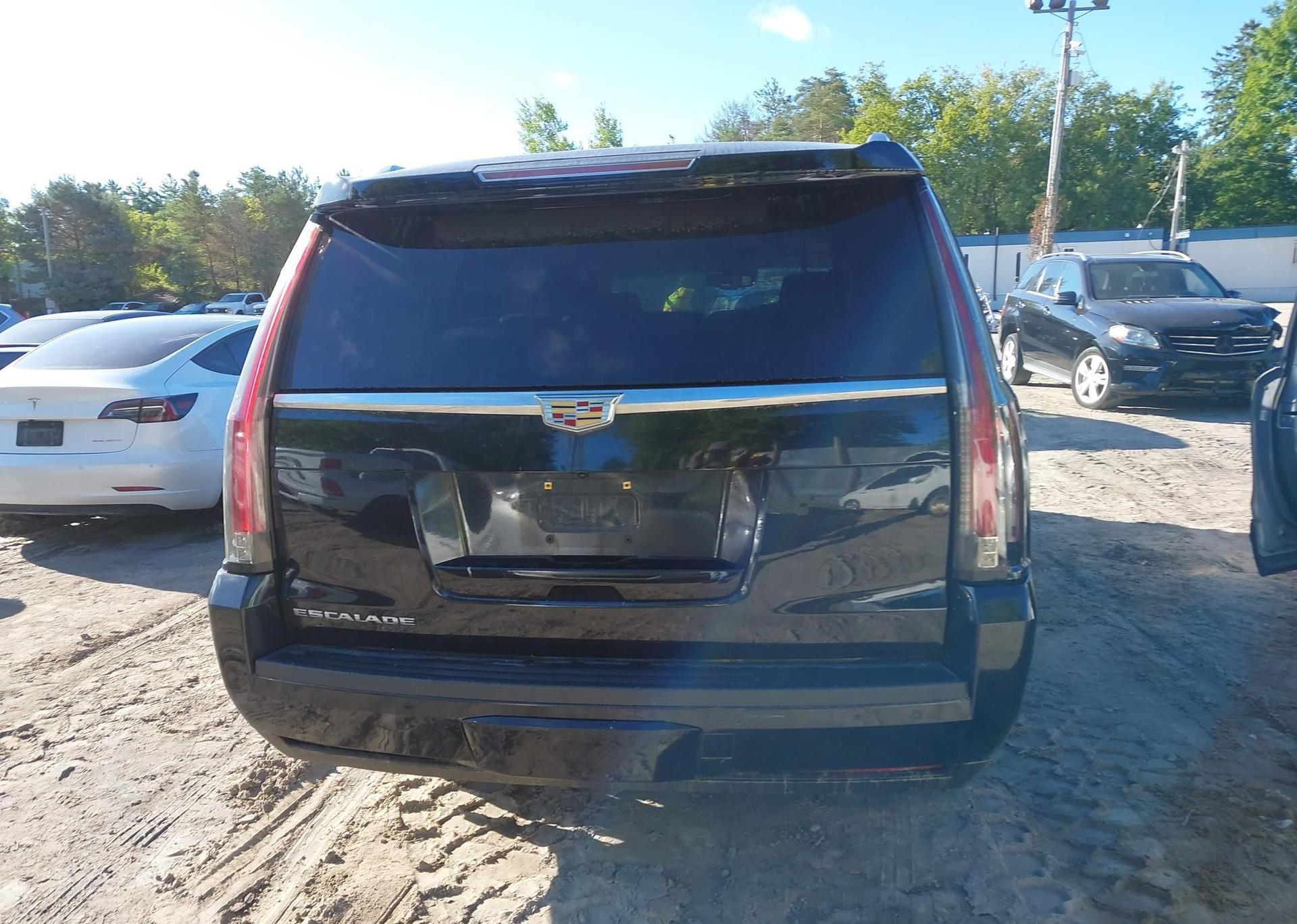 2015 CADILLAC ESCALADE ESV LUXURY