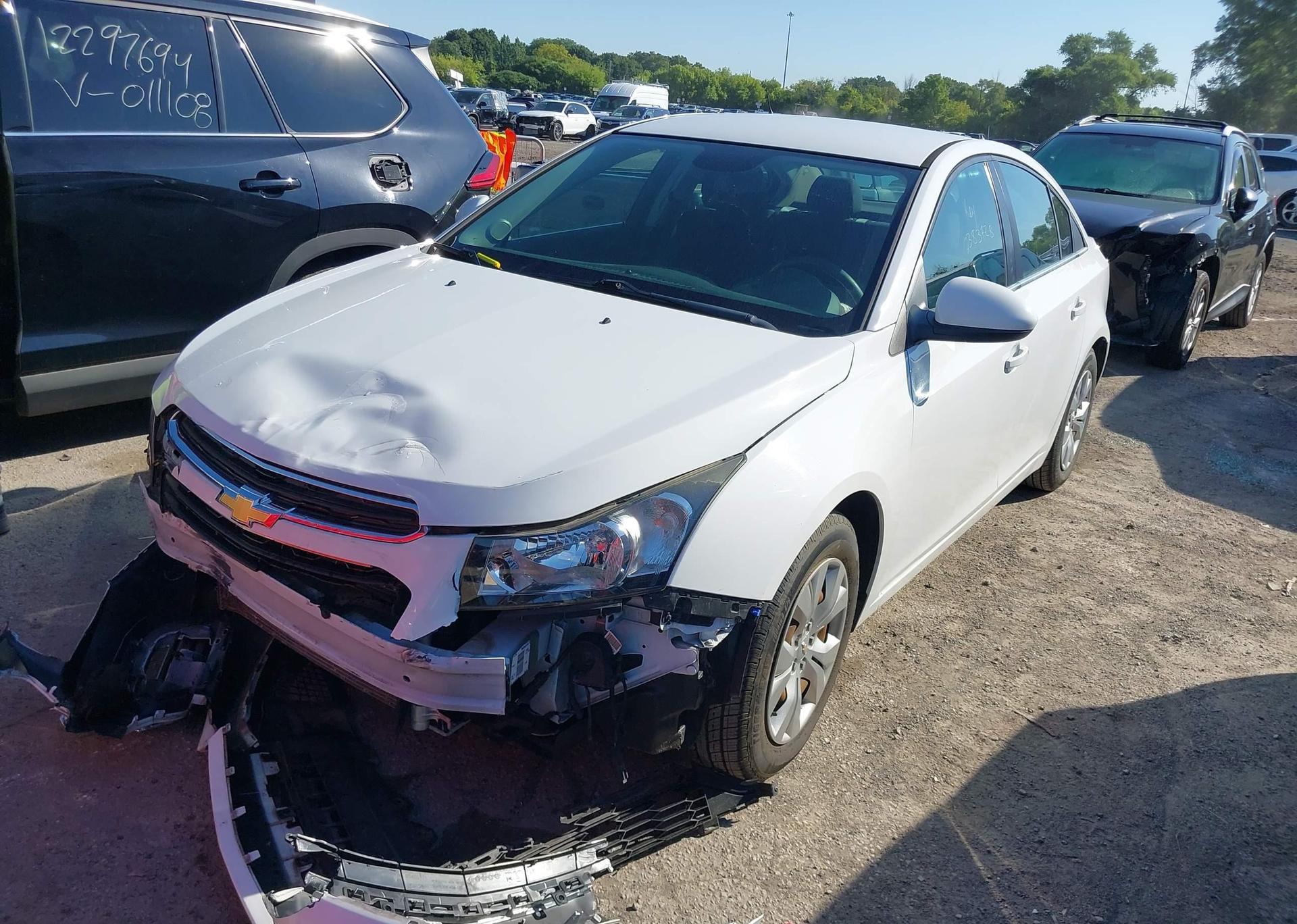 2015 CHEVROLET CRUZE LT