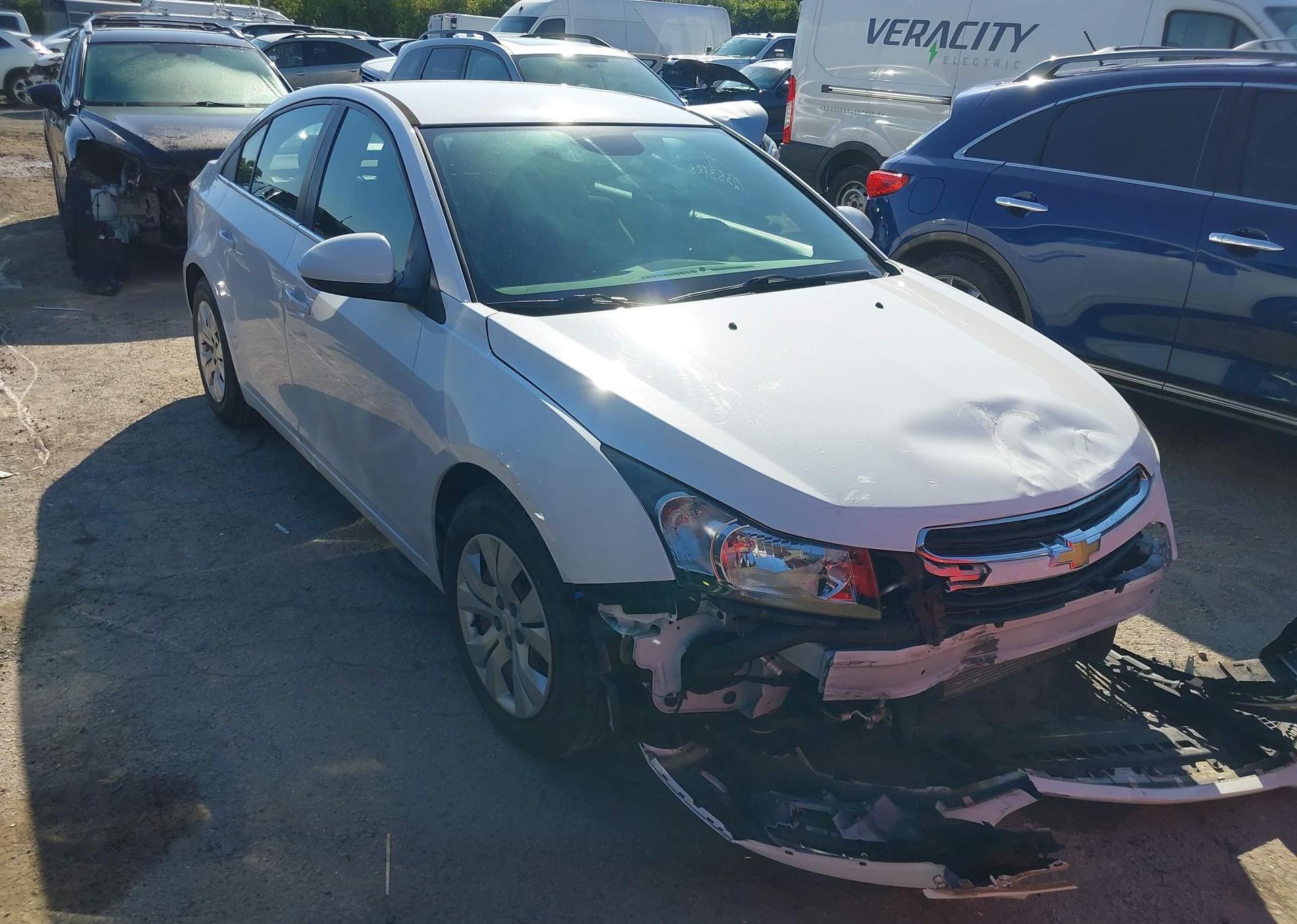 2015 CHEVROLET CRUZE LT