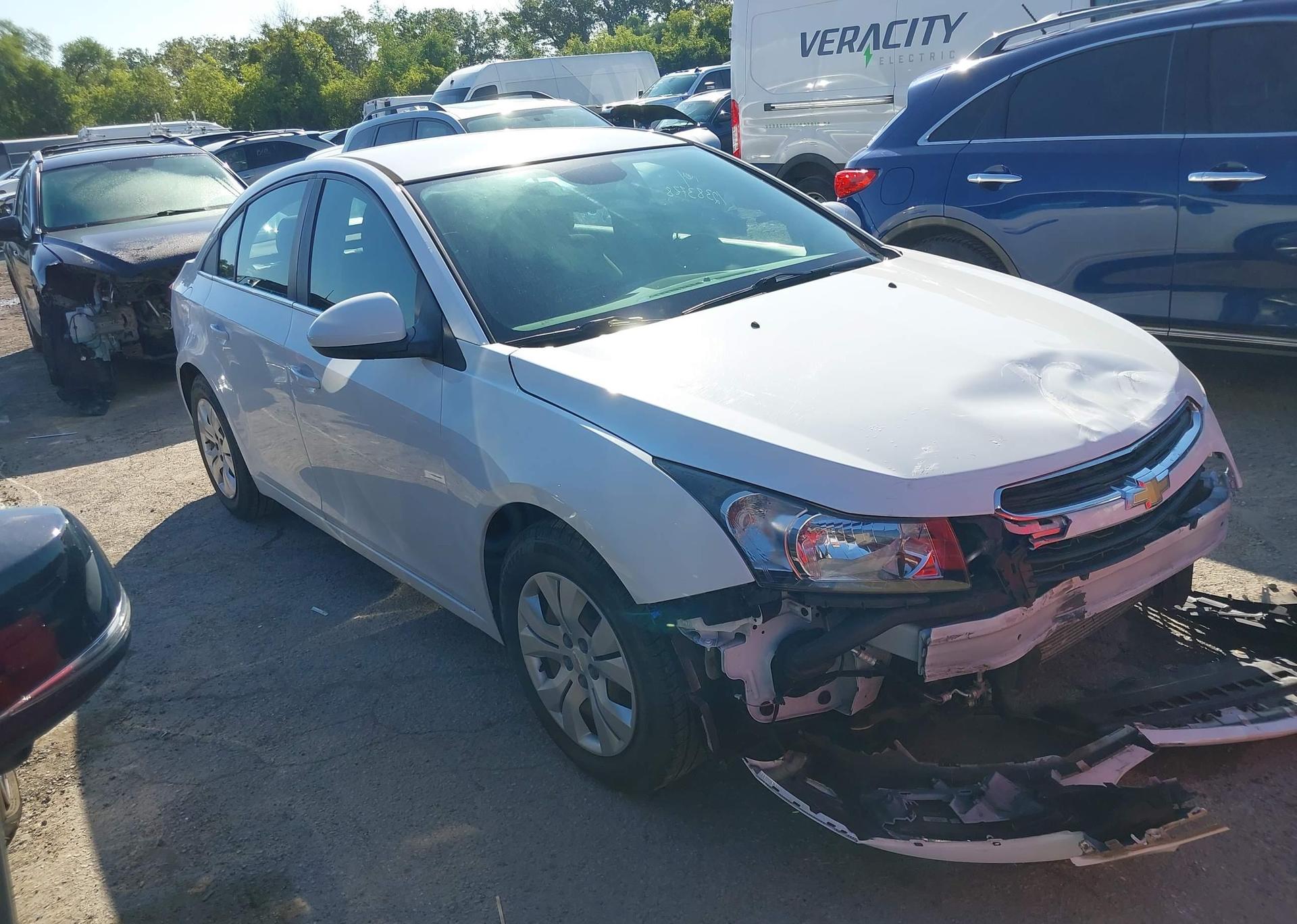 2015 CHEVROLET CRUZE LT