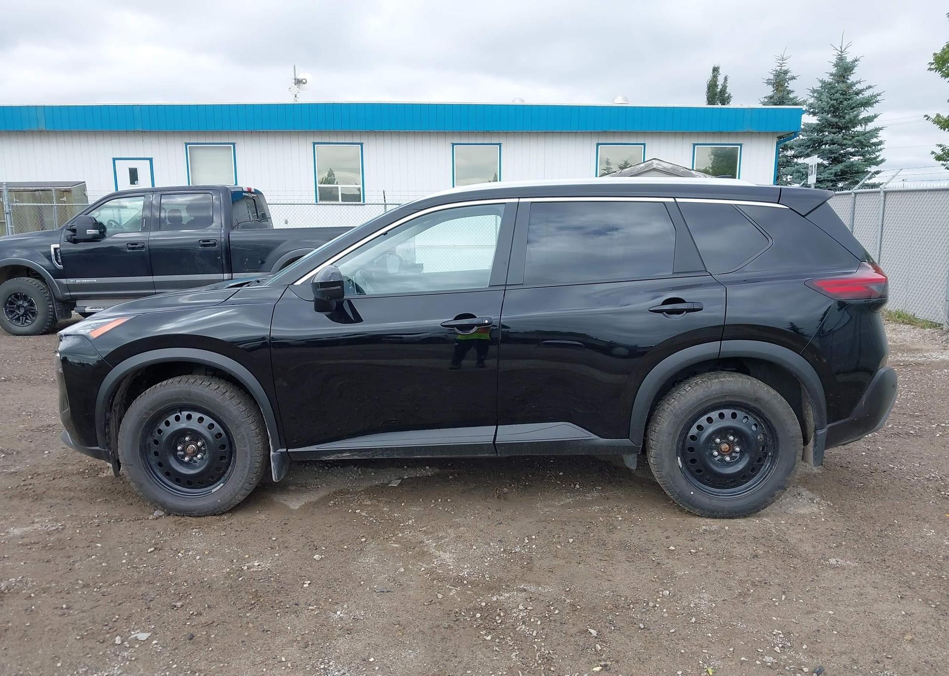 2022 NISSAN ROGUE SV