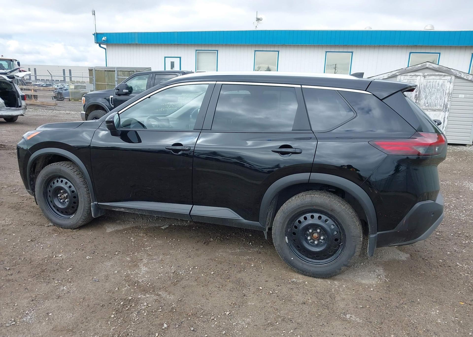 2022 NISSAN ROGUE SV