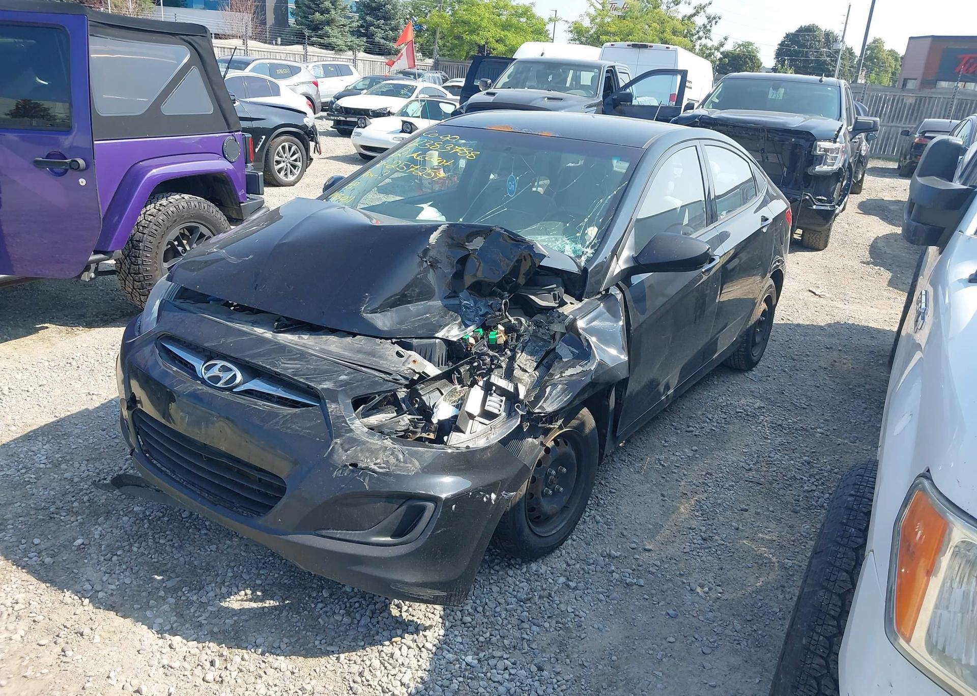 2012 HYUNDAI ACCENT GL