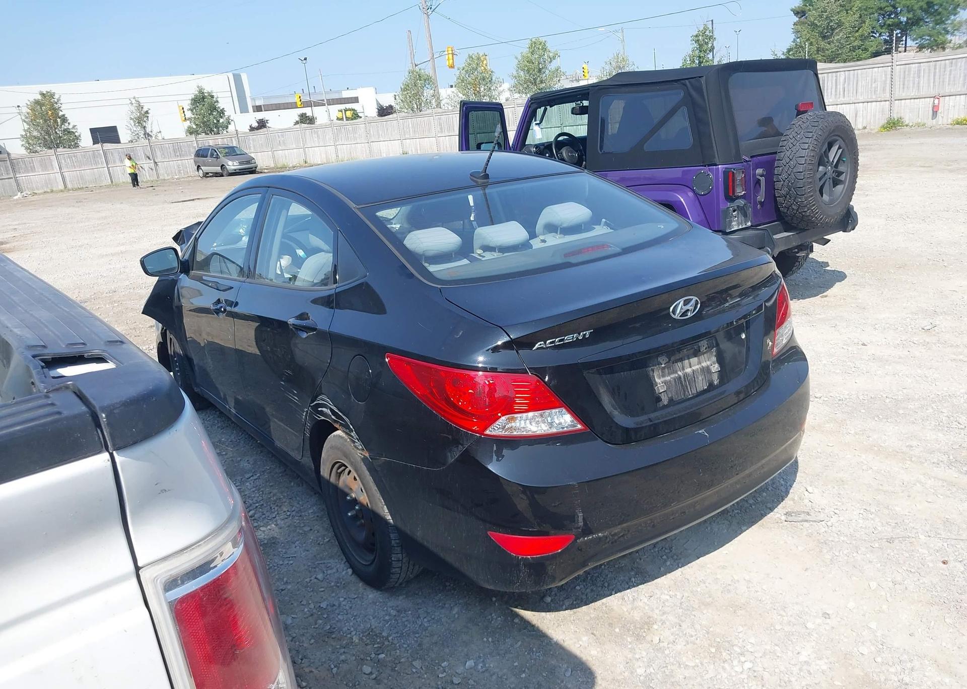 2012 HYUNDAI ACCENT GL