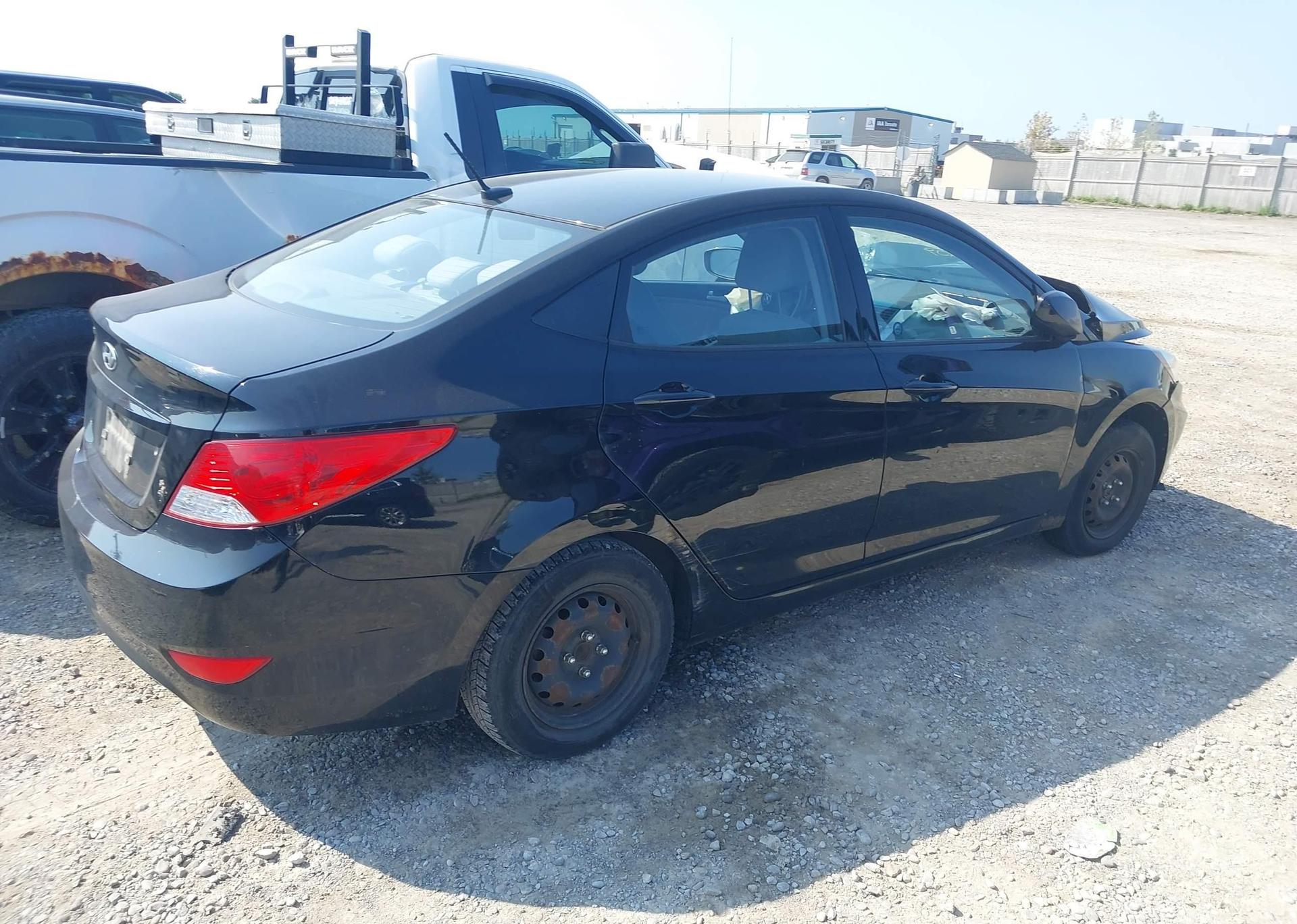 2012 HYUNDAI ACCENT GL
