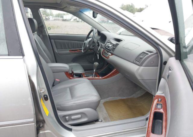 2003 TOYOTA CAMRY LE