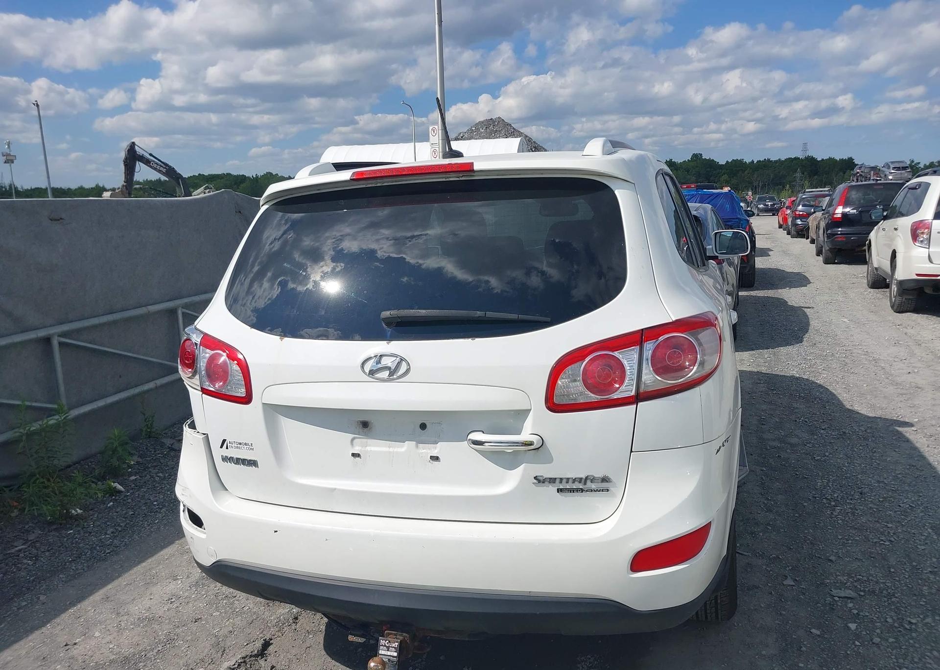 2010 HYUNDAI SANTA FE SE