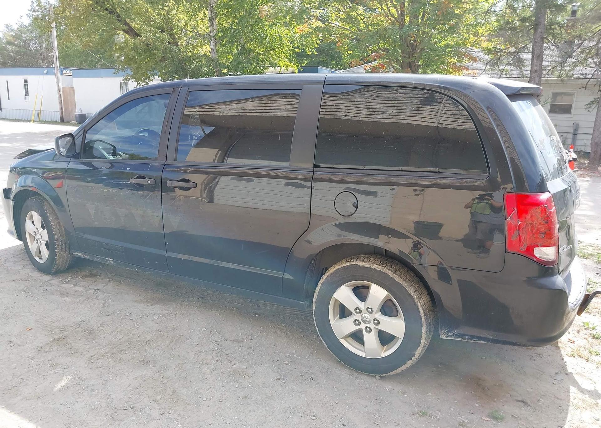 2017 DODGE GRAND CARAVAN SE