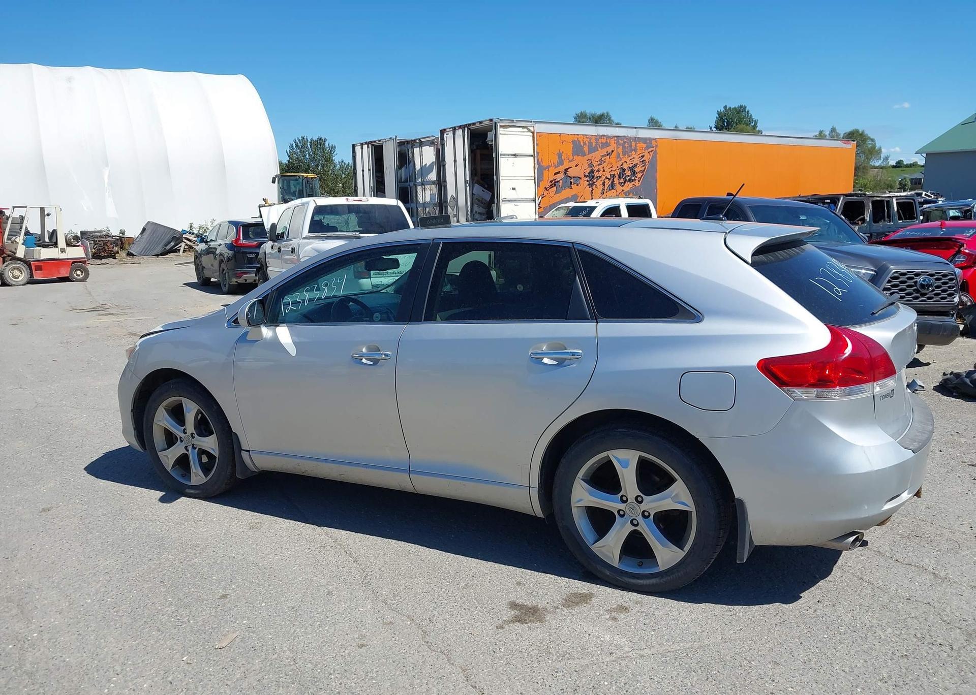 2011 TOYOTA VENZA BASE V6