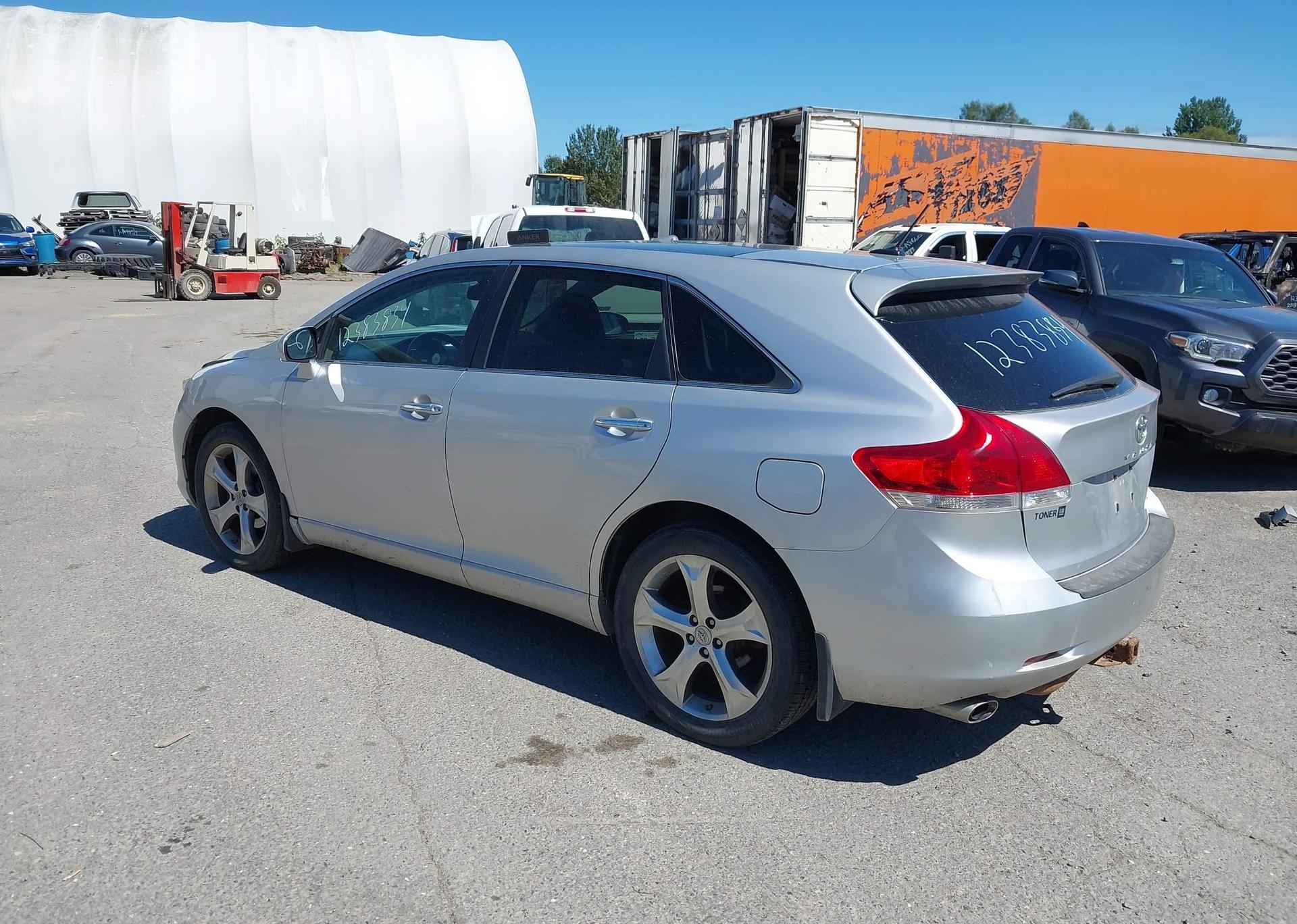 2011 TOYOTA VENZA BASE V6