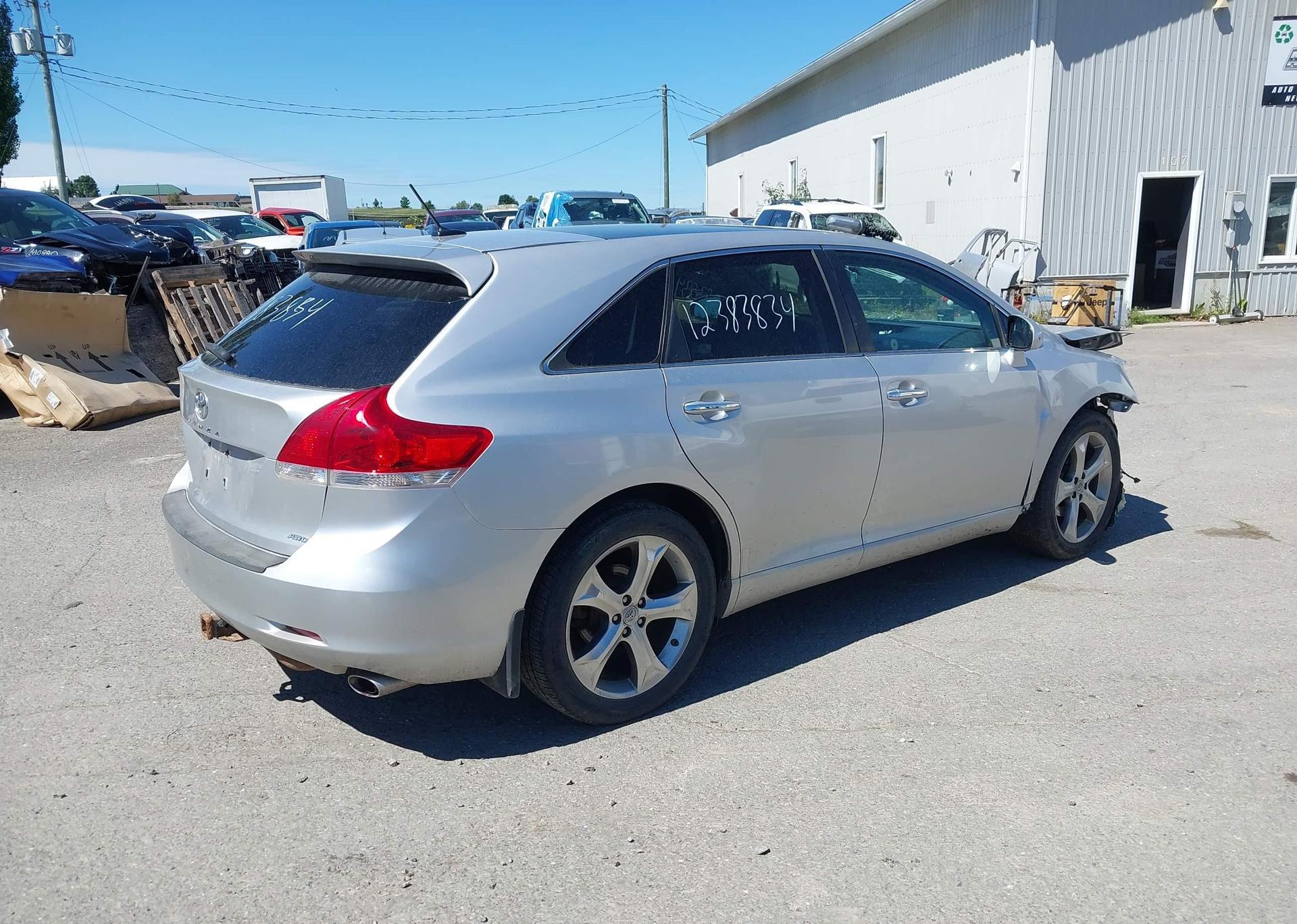 2011 TOYOTA VENZA BASE V6