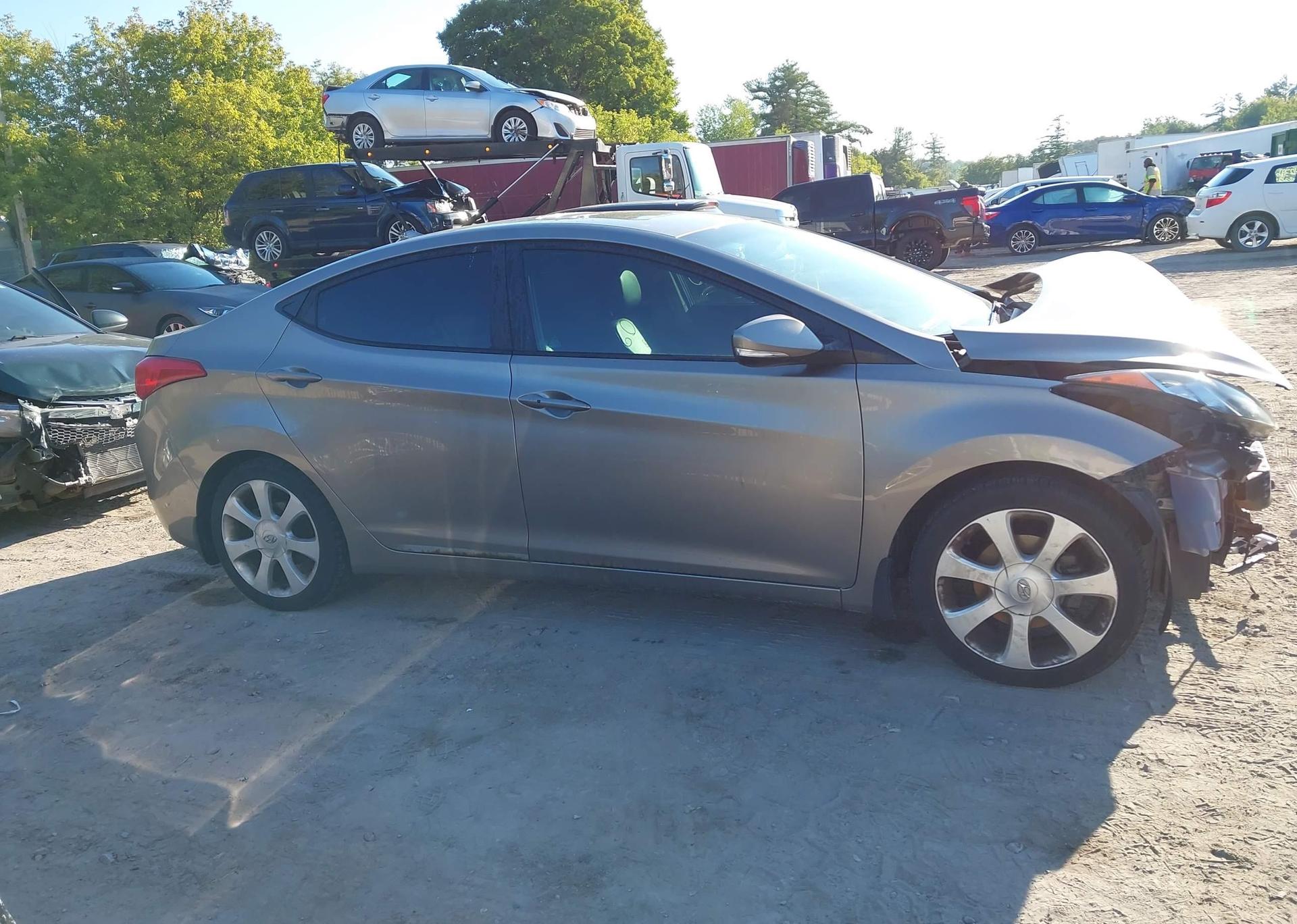 2013 HYUNDAI ELANTRA GLS