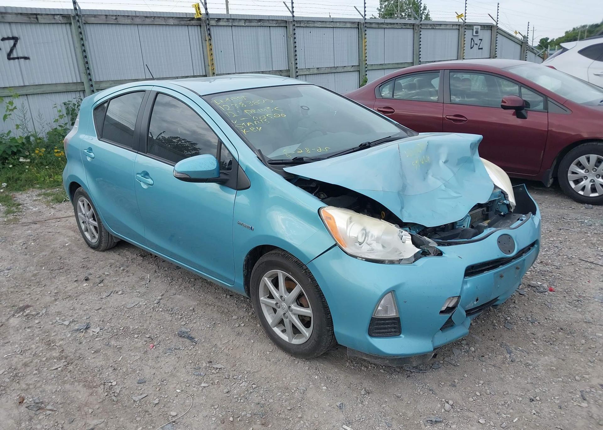 2012 TOYOTA Prius c