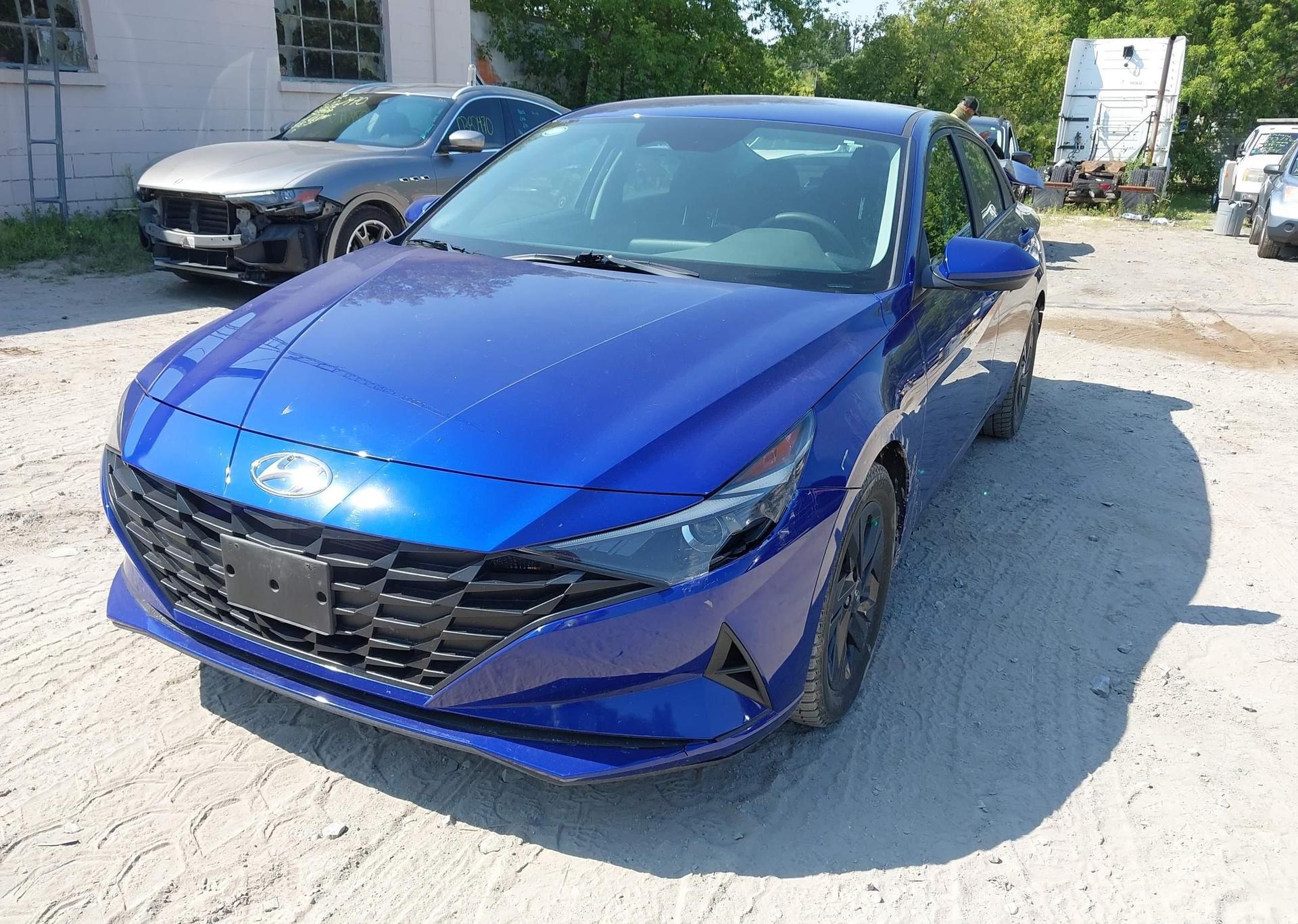 2023 HYUNDAI ELANTRA PREFERRED IVT
