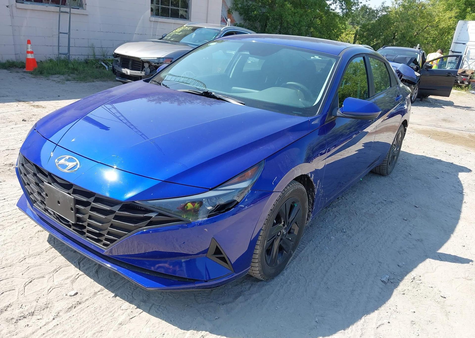 2023 HYUNDAI ELANTRA PREFERRED IVT