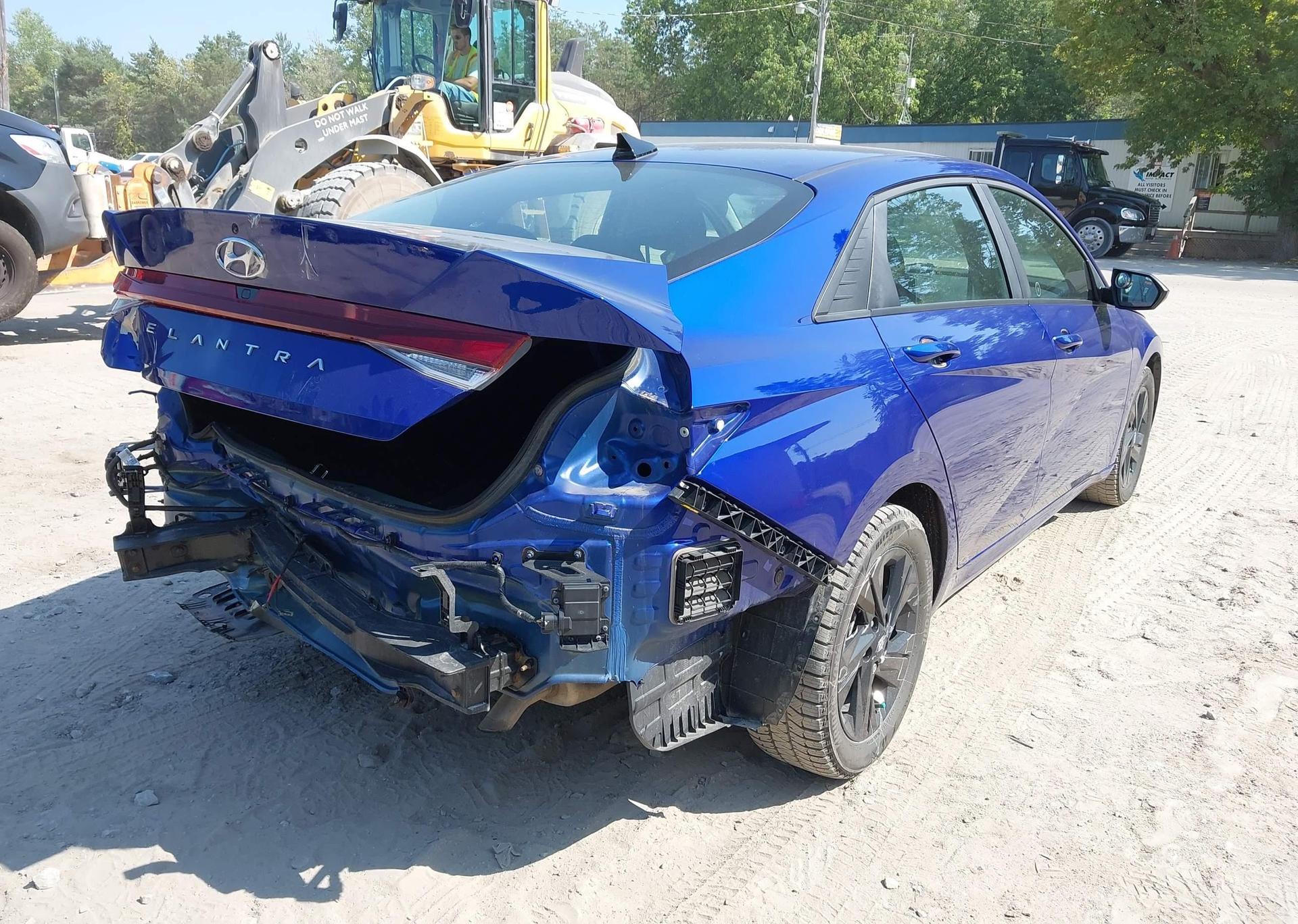 2023 HYUNDAI ELANTRA PREFERRED IVT