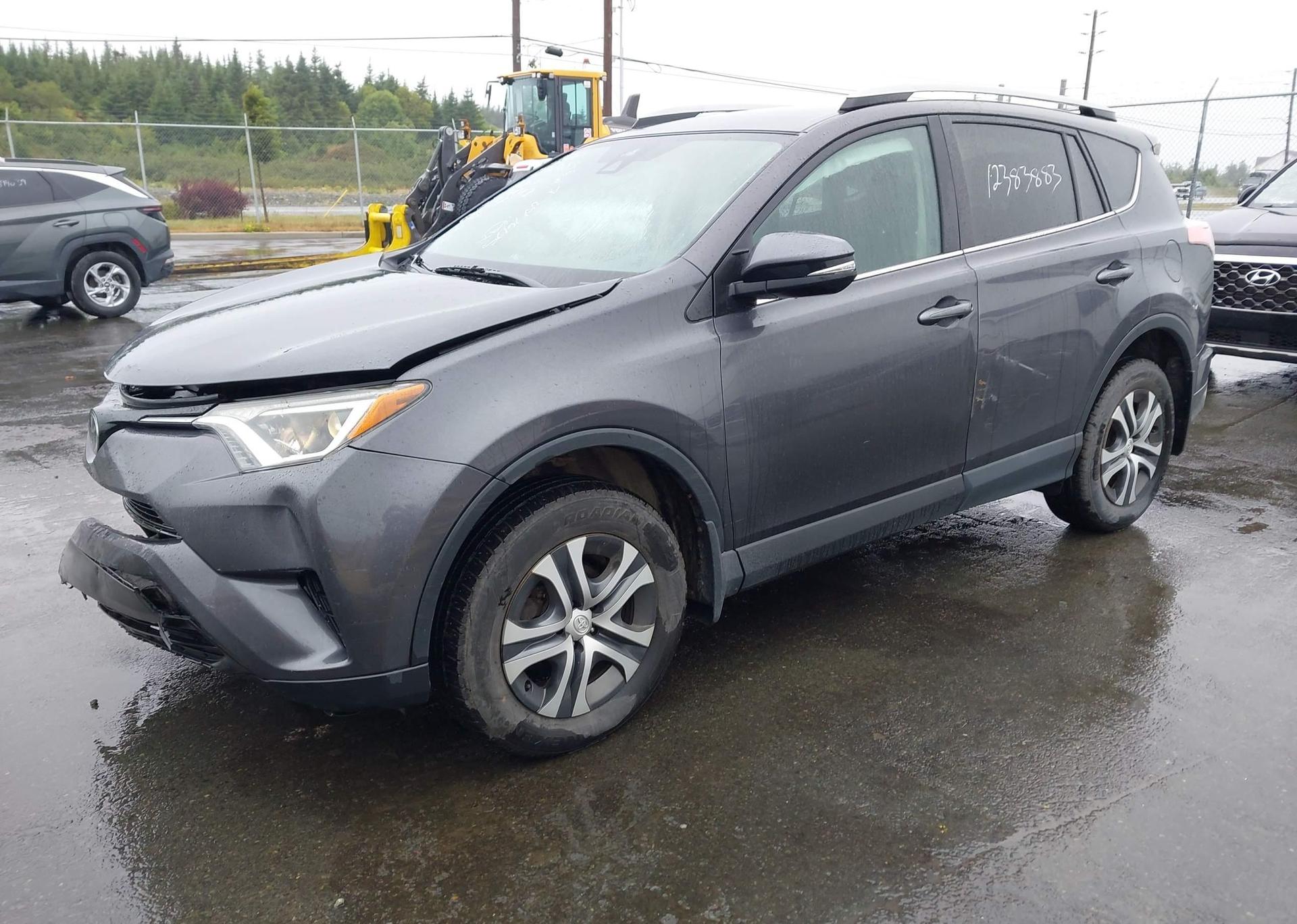 2017 TOYOTA RAV4 LE