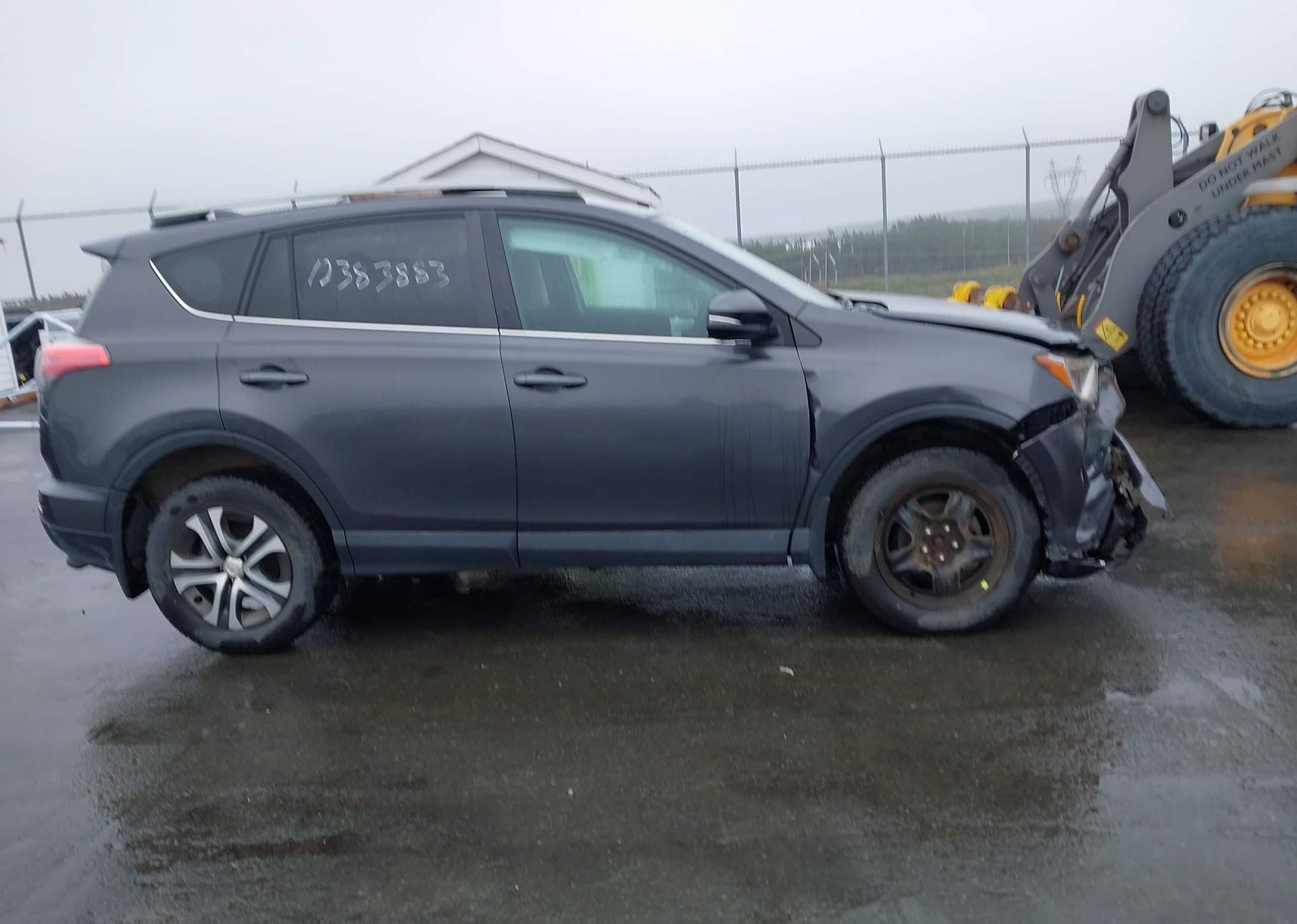 2017 TOYOTA RAV4 LE